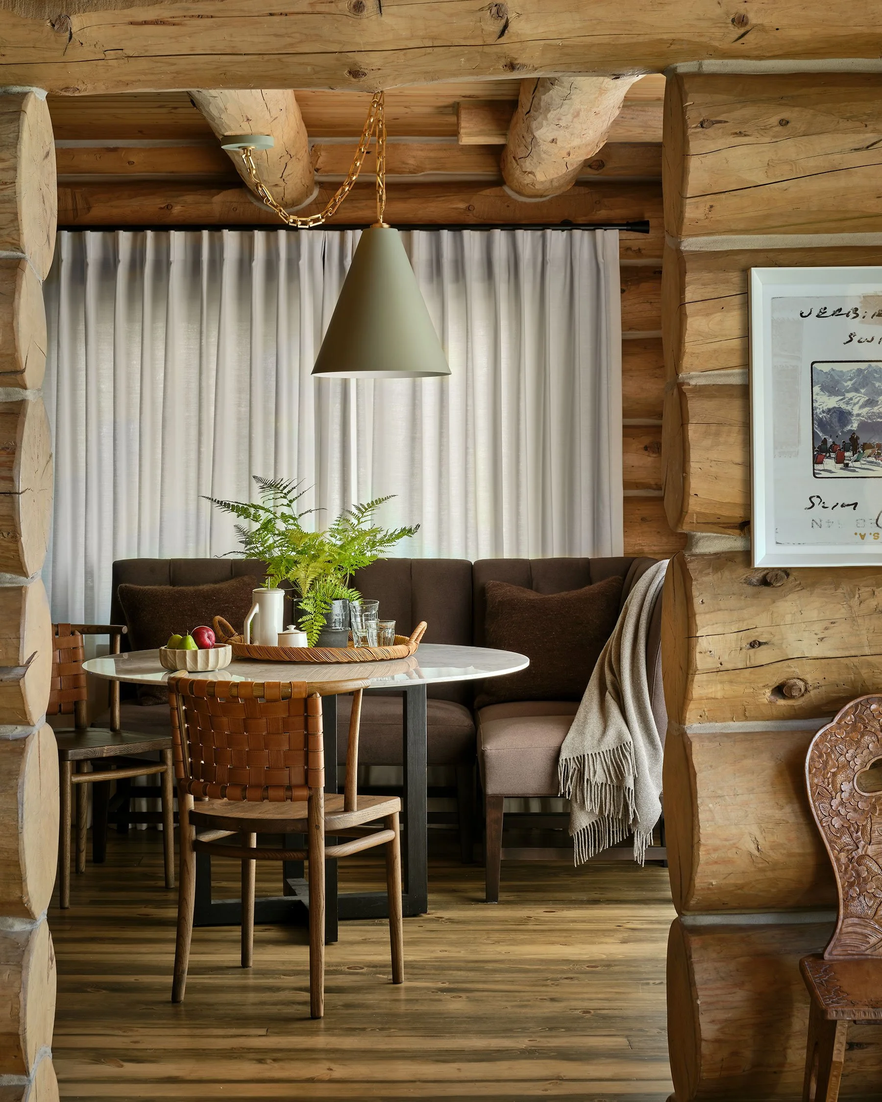 Rumor-Egge-1450-Mark-Twain-Steamboat-04-20-26-Living-to-Dining-Nook-Crop-Web.jpg