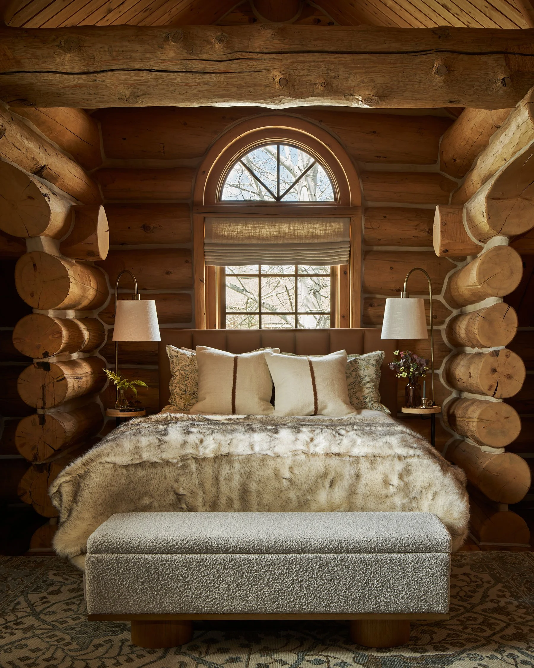 Rumor-Egge-1450-Mark-Twain-Steamboat-04-21-26-Guest-Bedroom-One-Point-Bed-Web.jpg