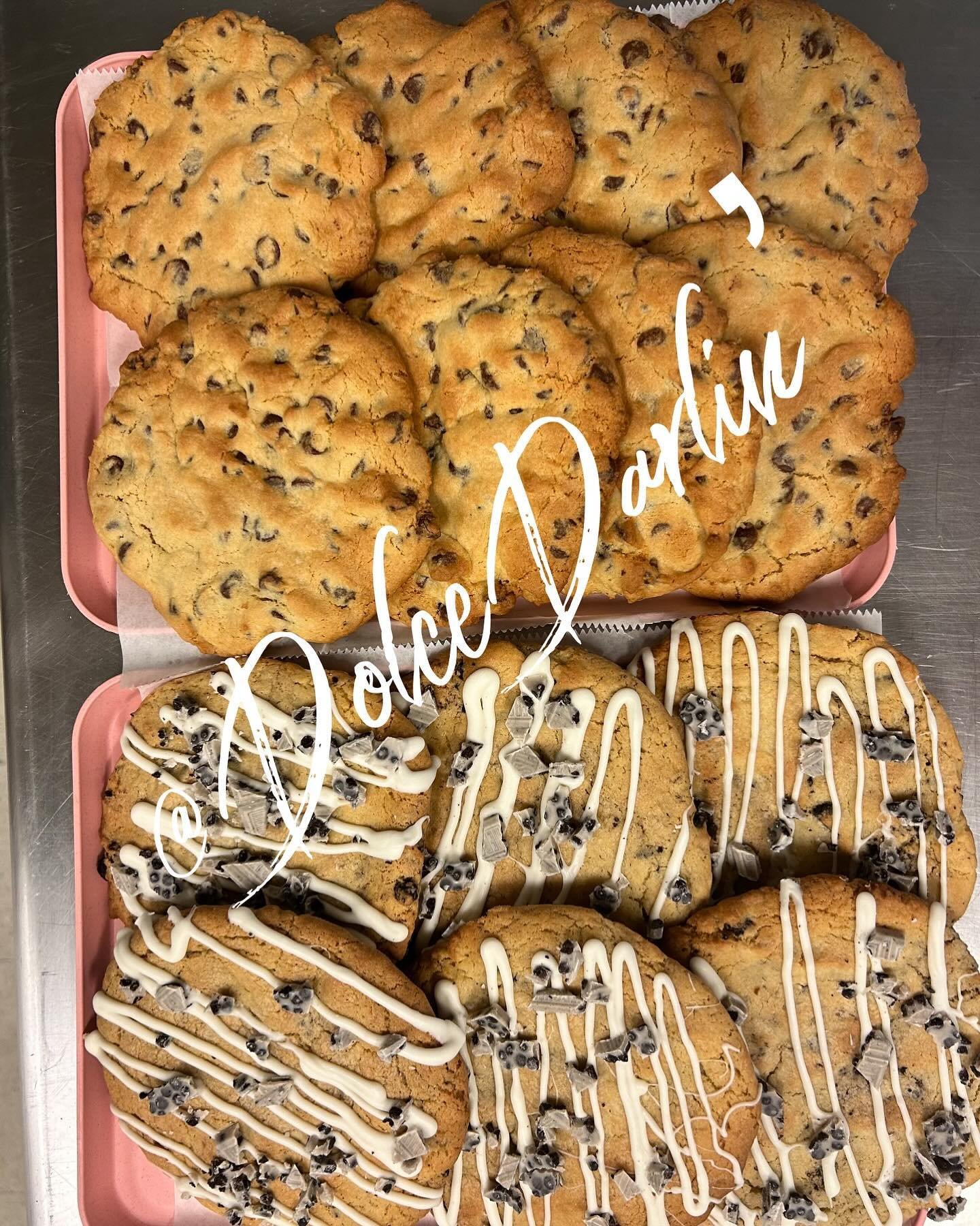 Sometimes y&rsquo;all give me too much credit for things. And sometimes&hellip;you don&rsquo;t give me enough! For example, we have all these beautiful, giant, delicious cookies&hellip; And I didn&rsquo;t even eat all of them this morning! 😂 you act