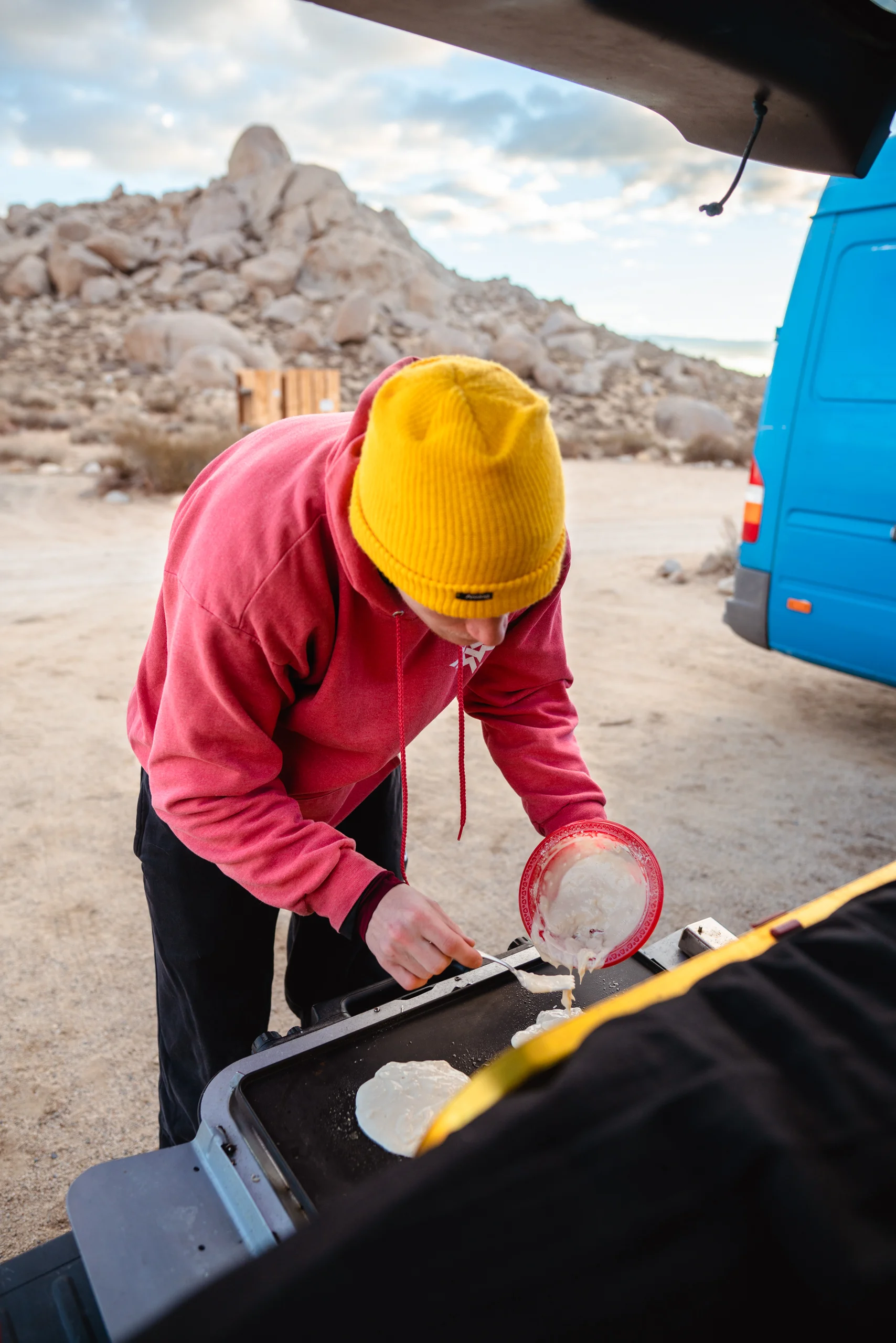 Hunter Cottrell making me pancakes from the back of my Element in the Buttermilks #BreakfastInBed