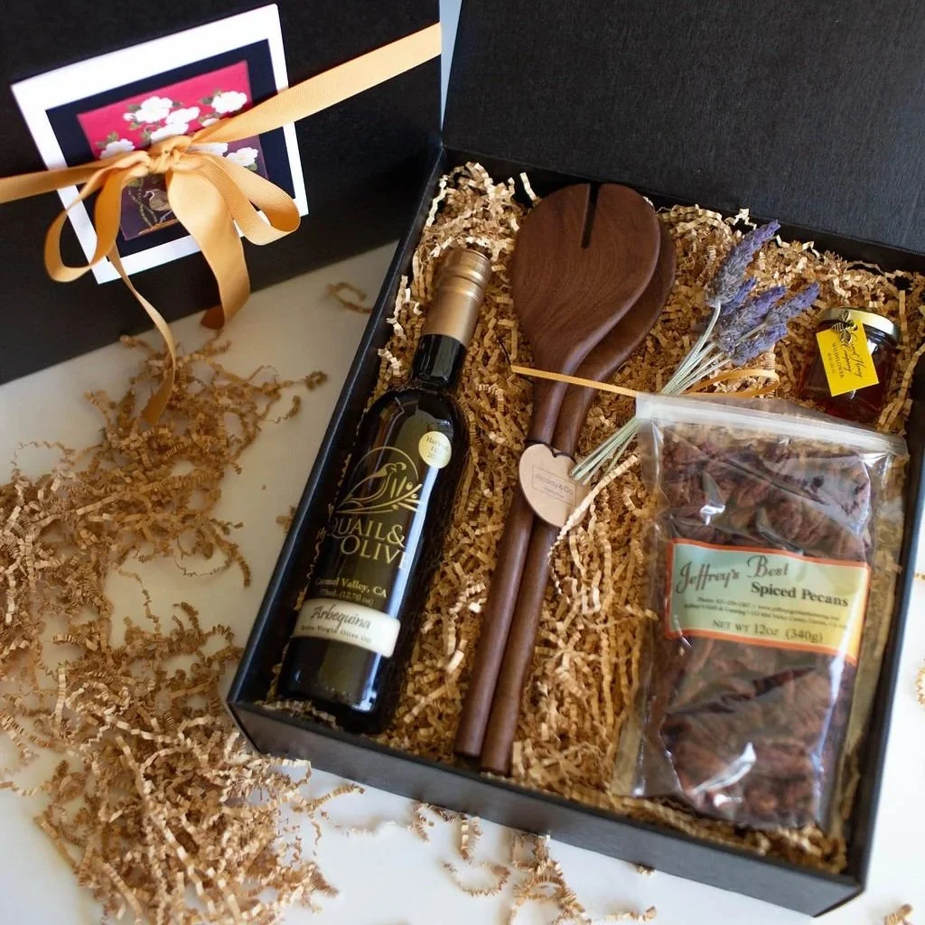 The Salad Set open gift box