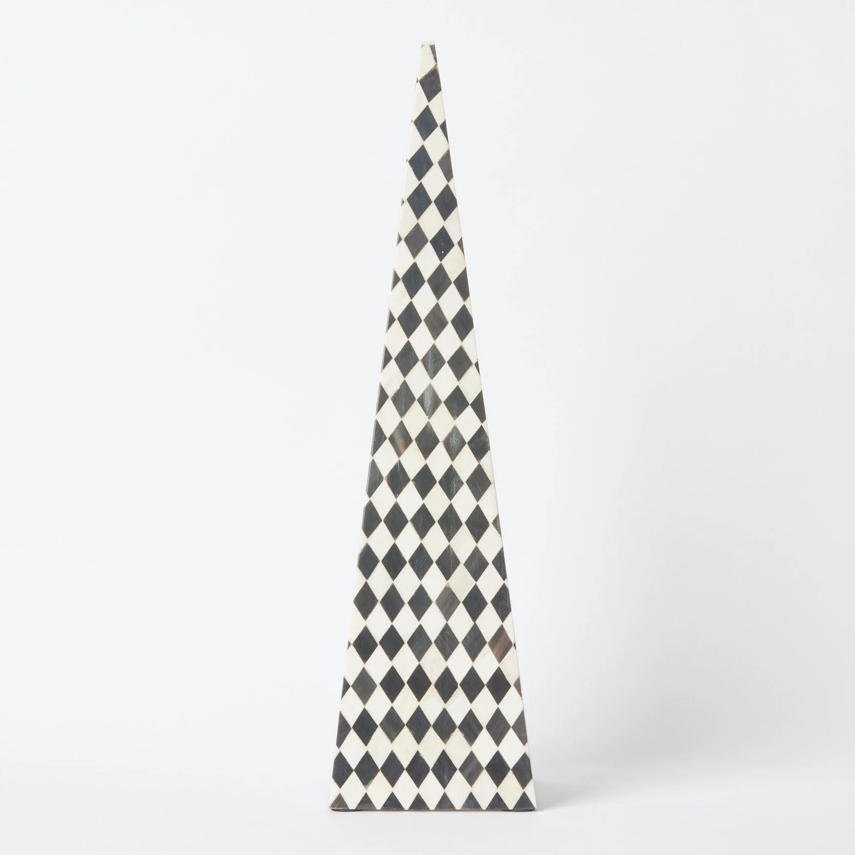 EST_Objects_Sculptures_Black_ESTSC0013_16Lx16Wx61H_01.jpg