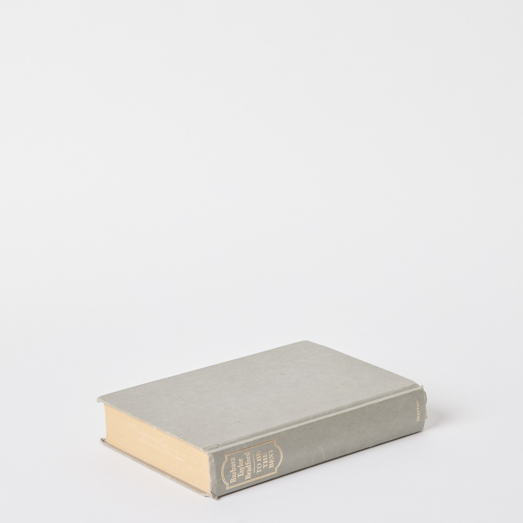 EST_Objects_Books_Grey_ESTBOOK0048_24Lx16W_01.jpg