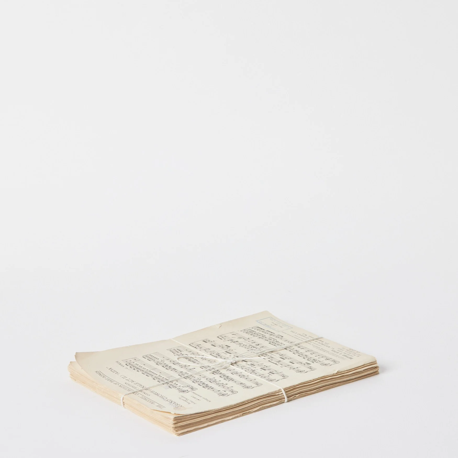 EST_Objects_Books_Naturals_ESTBOOK0079_25Lx18W_01.jpg