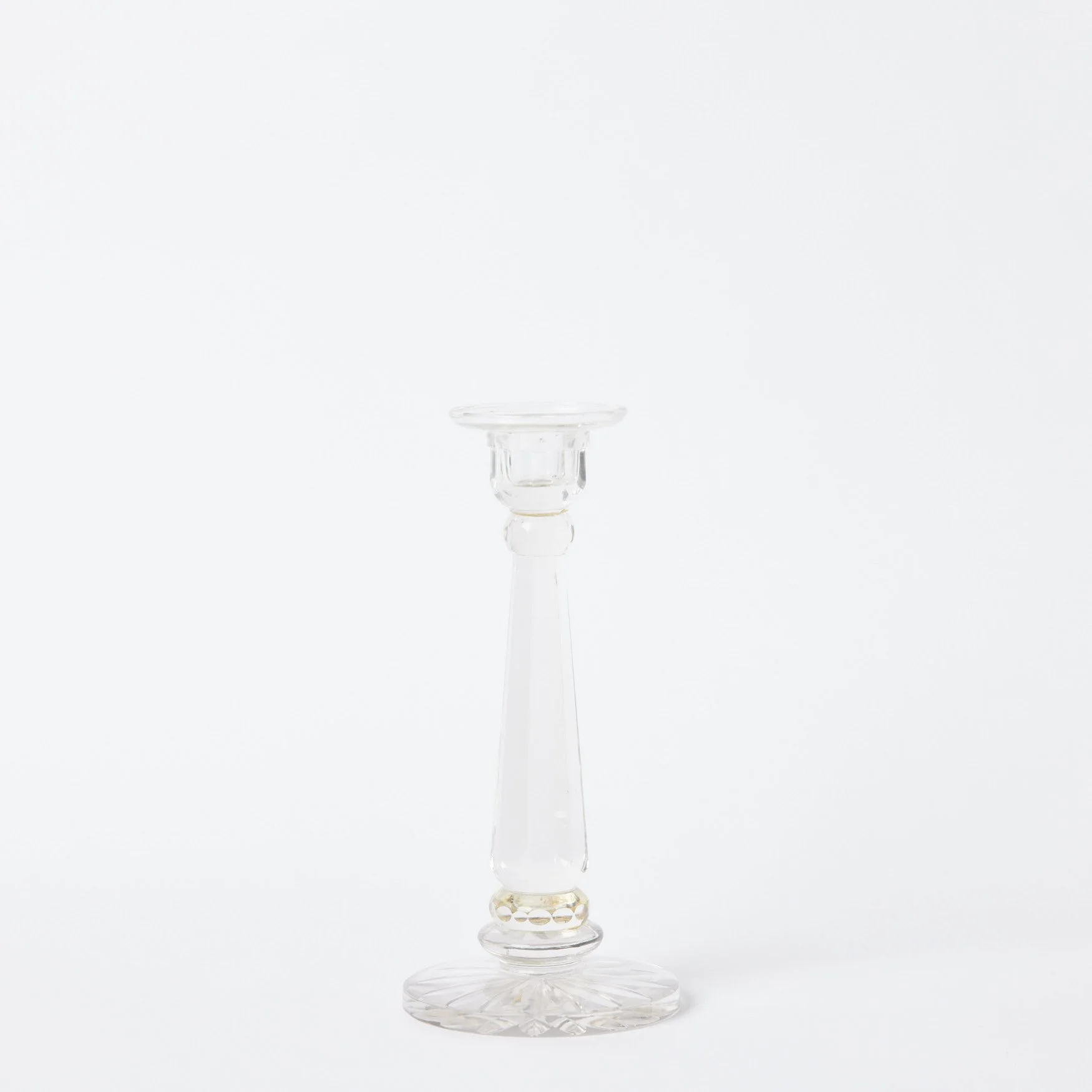 EST_Objects_CandleHolders_Glass_ESTCANDL0012_12Dx28H_01.jpg