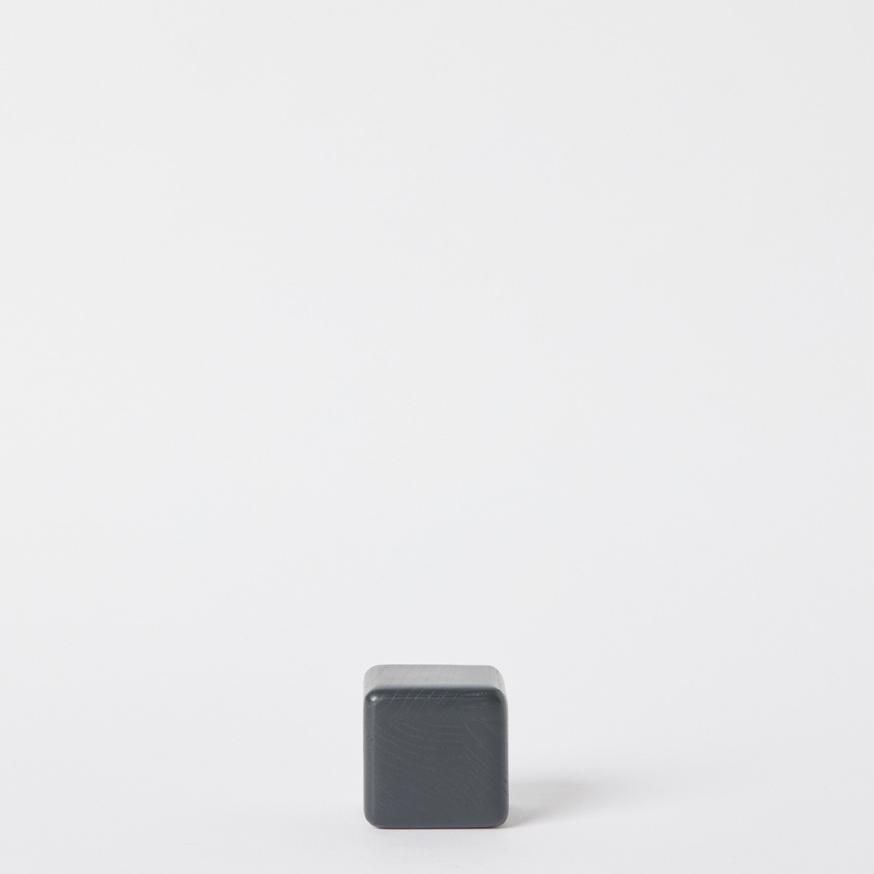 EST_Objects_Shapes_Black_ESTSHAPE0031_6Lx6Wx6H_01.jpg