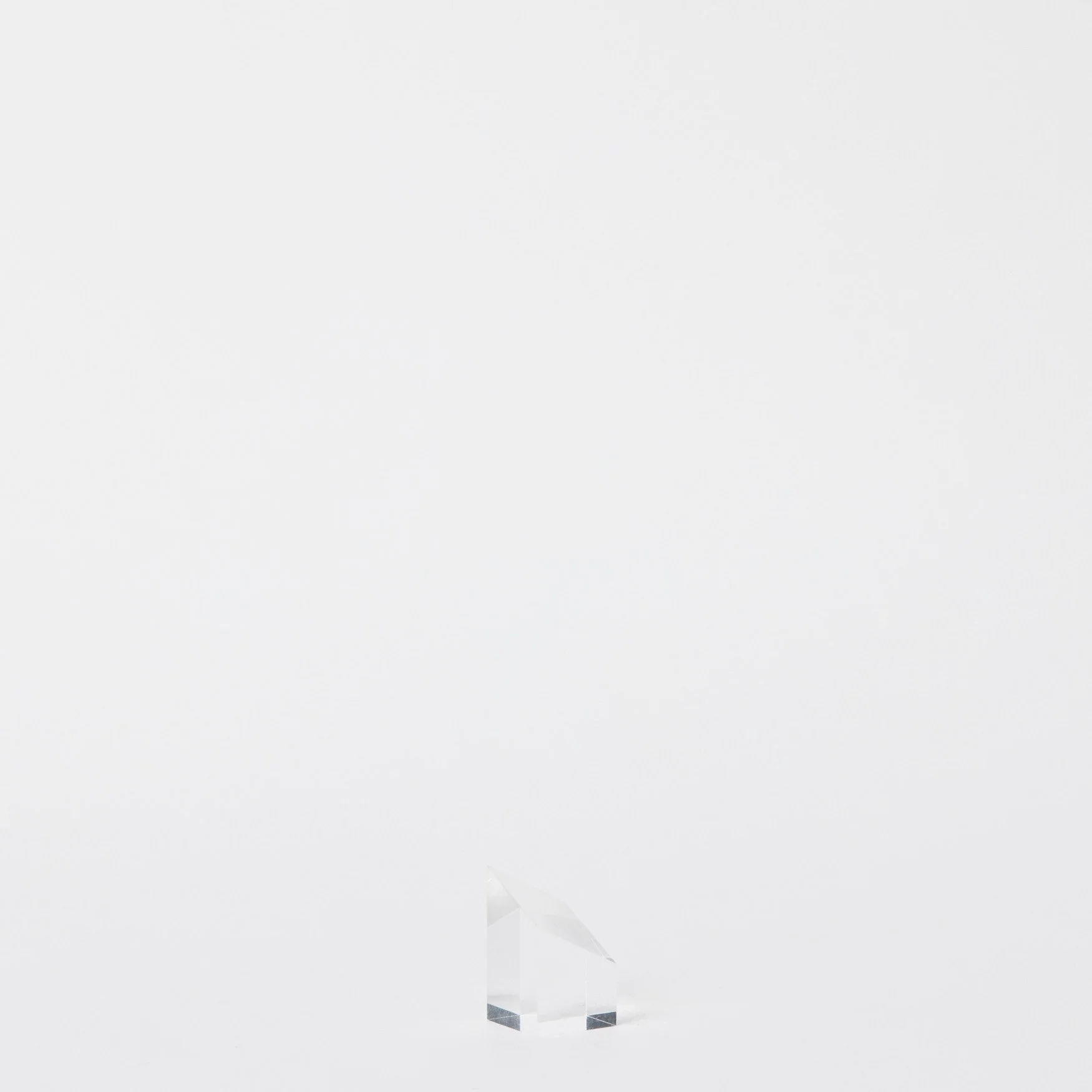 EST_Objects_Shapes_Clear_MGSHAPE0079_3Lx3Wx5D_01.jpg