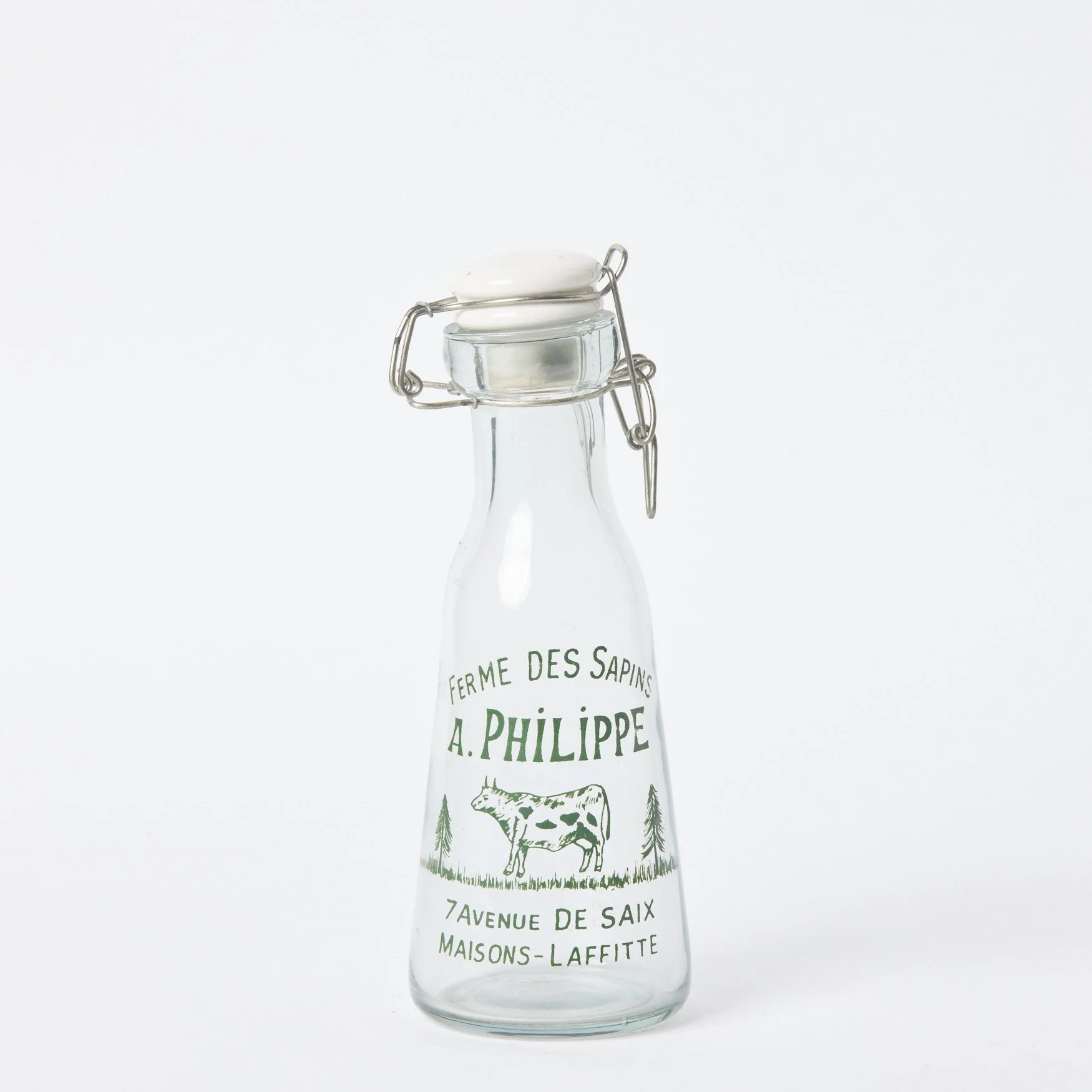 EST_Vessels_Bottles_Glass_ESTBOT0024_8Dx23H_01.jpg