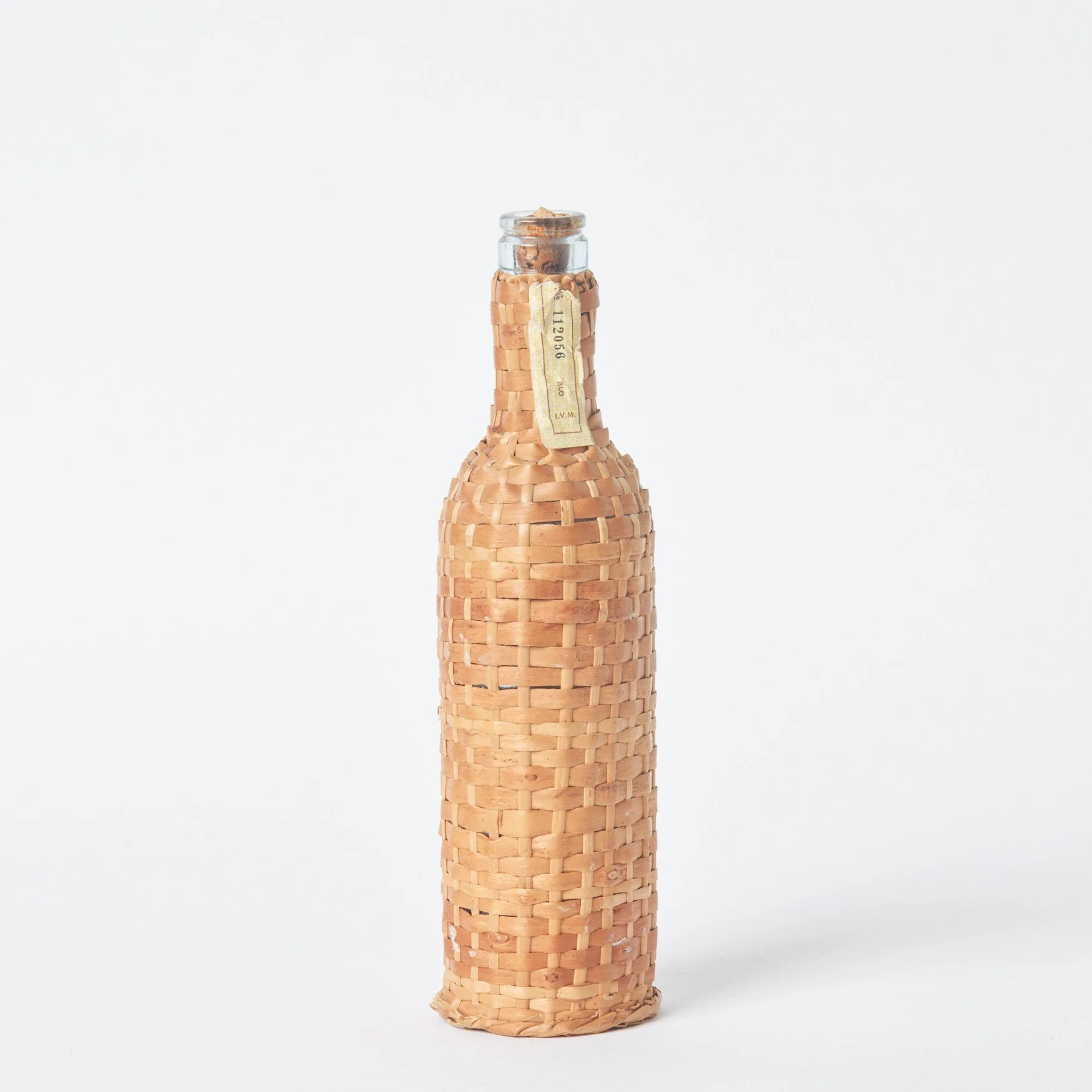 EST_Vessels_Bottles_Wood_DKBOT0002_7Dx24H_01.jpg