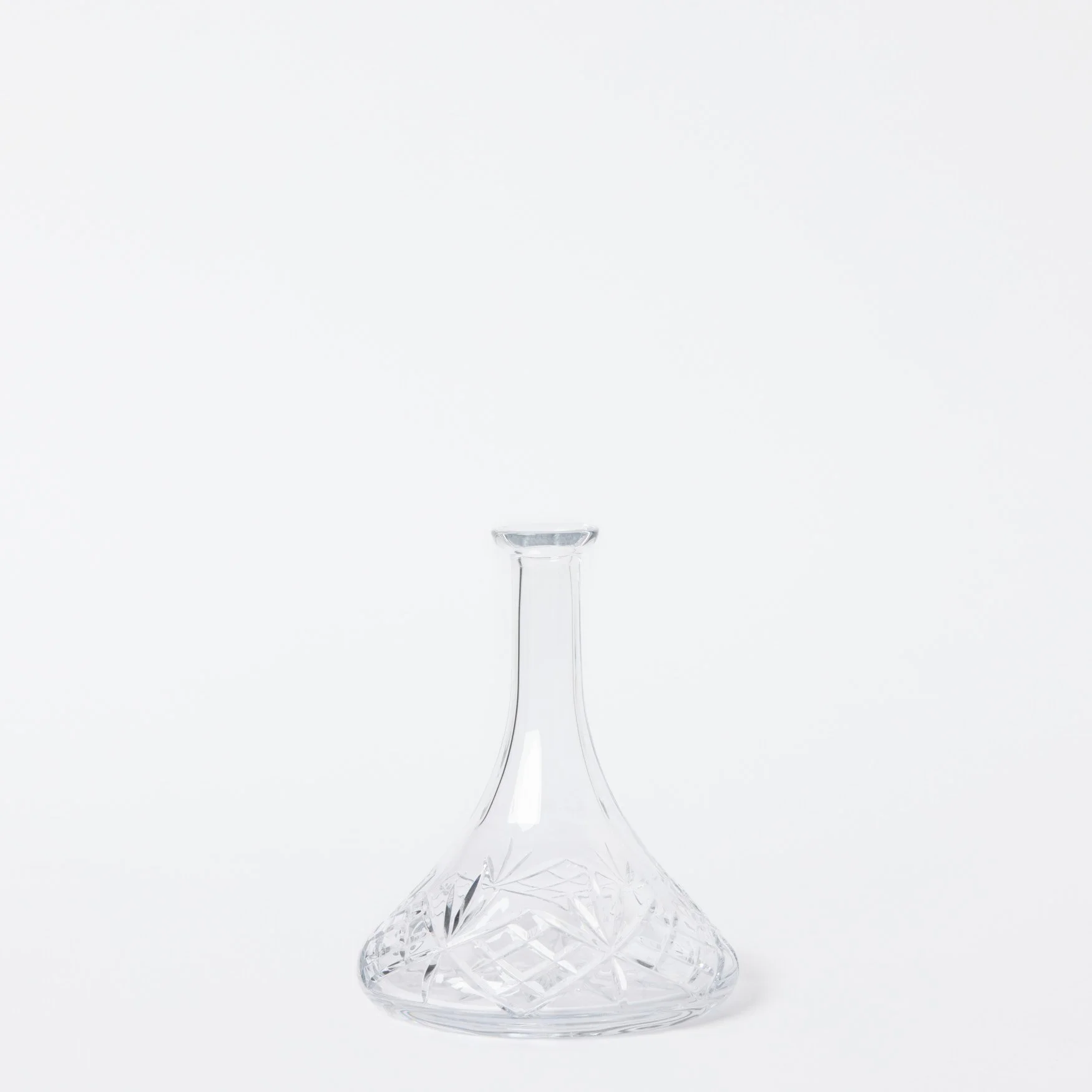 EST_Vessels_Decanters_Glass_ESTDECANT0001_18Dx23H_01.jpg
