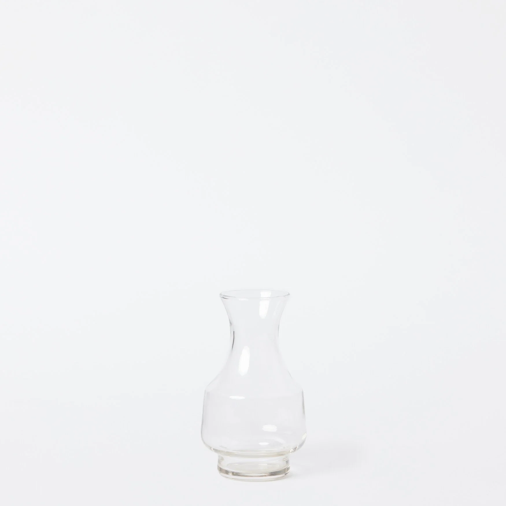 EST_Vessels_Decanters_Glass_ESTDECANT0005_10Dx19H_01.jpg