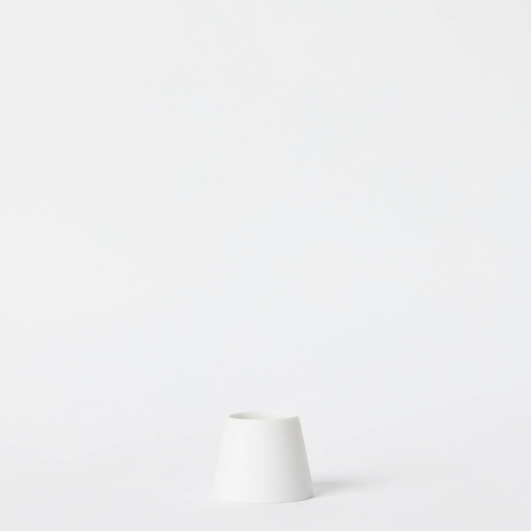 EST_Vessels_Miscellaneous_WhiteNeutral_ESTMISC0015_5Hx6D_01.jpg