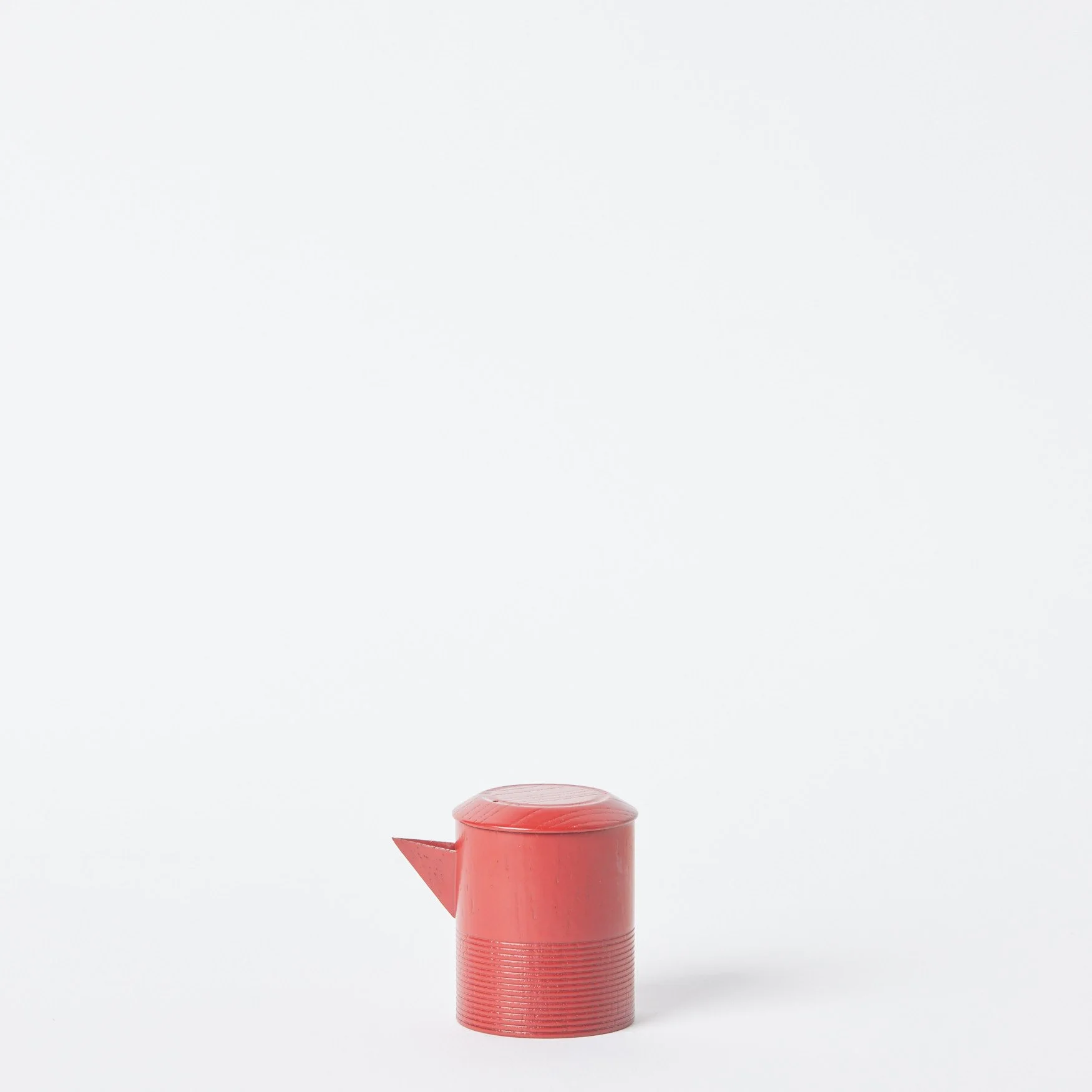 EST_Serverware_Jugs_Red_MGJUG0099_5Dx7H_01.jpg