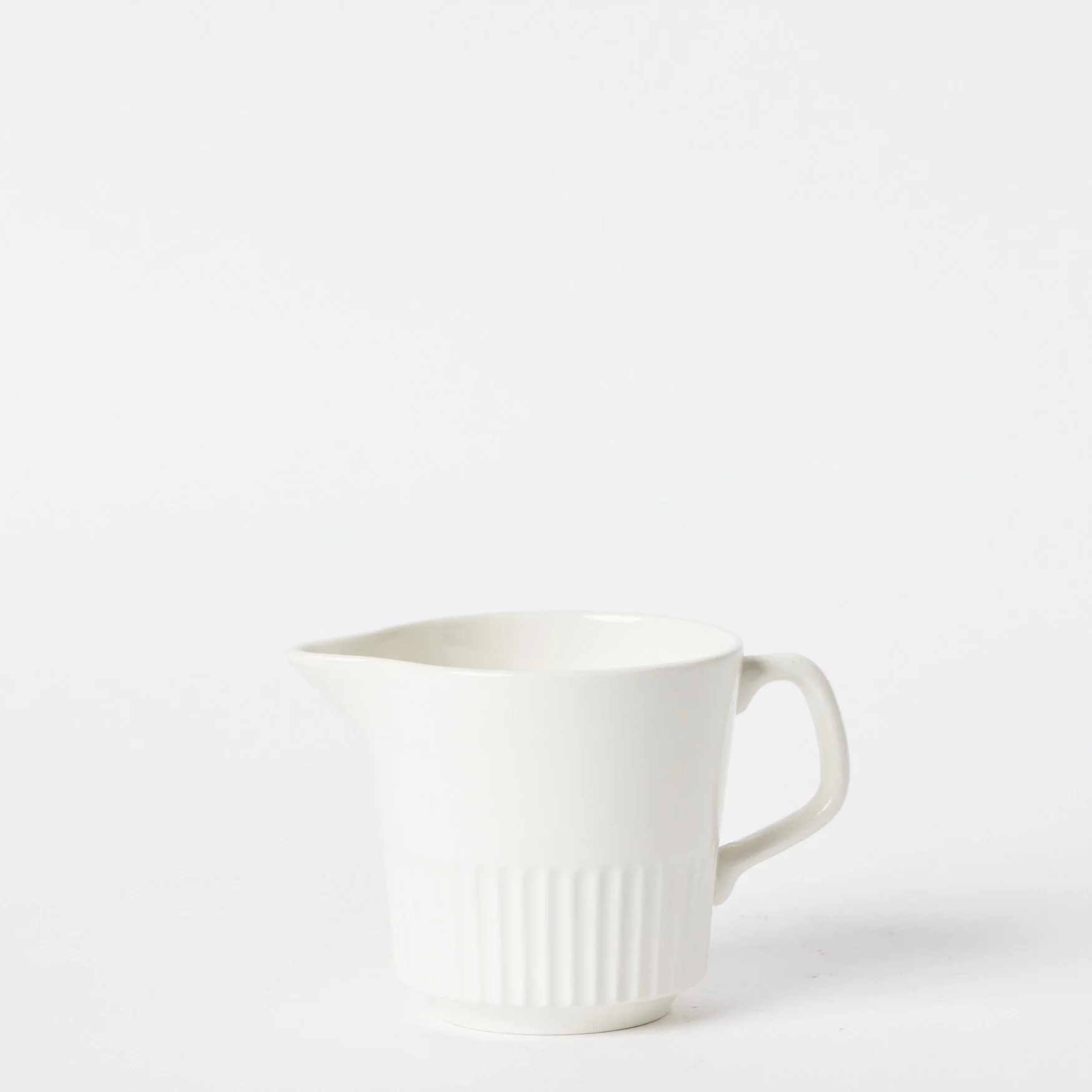 EST_Serverware_Jugs_WhiteNeutral_ESTJUG0012_9Hx9D_01.jpg