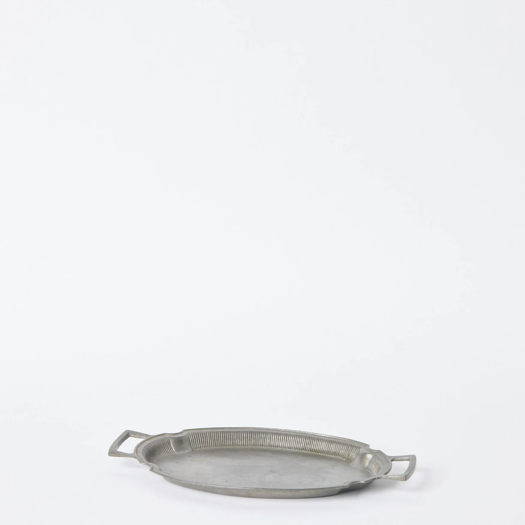 EST_Serverware_Trays_Metal_ESTTRAY0002_31Lx17W_01.jpg