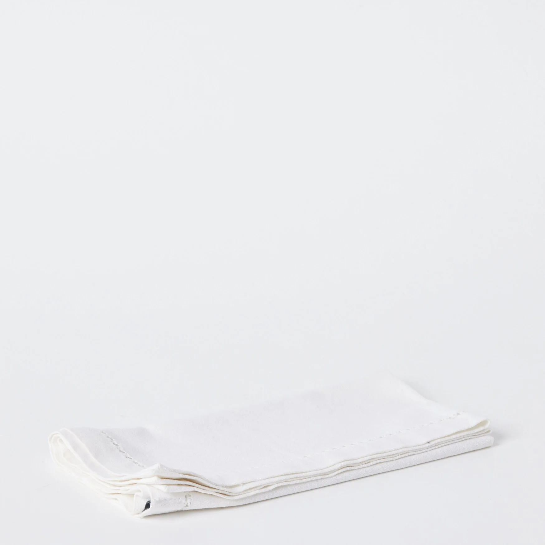EST_Textiles_Napery_WhiteNeutral_ESTNAP0059_47Lx47W_01.jpg