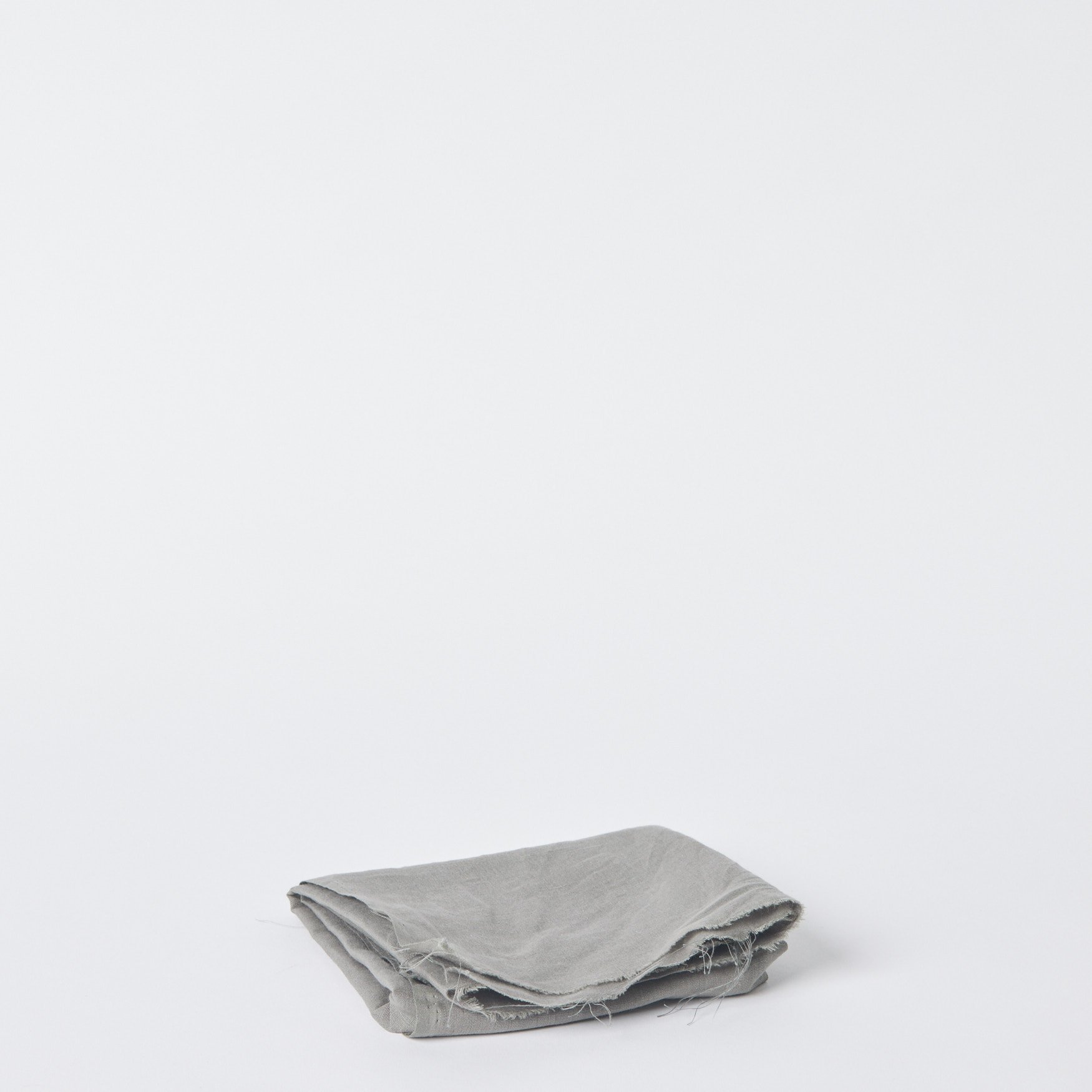 EST_Textiles_Remnants_Grey_ESTREM0061_70Lx67W_01.jpg