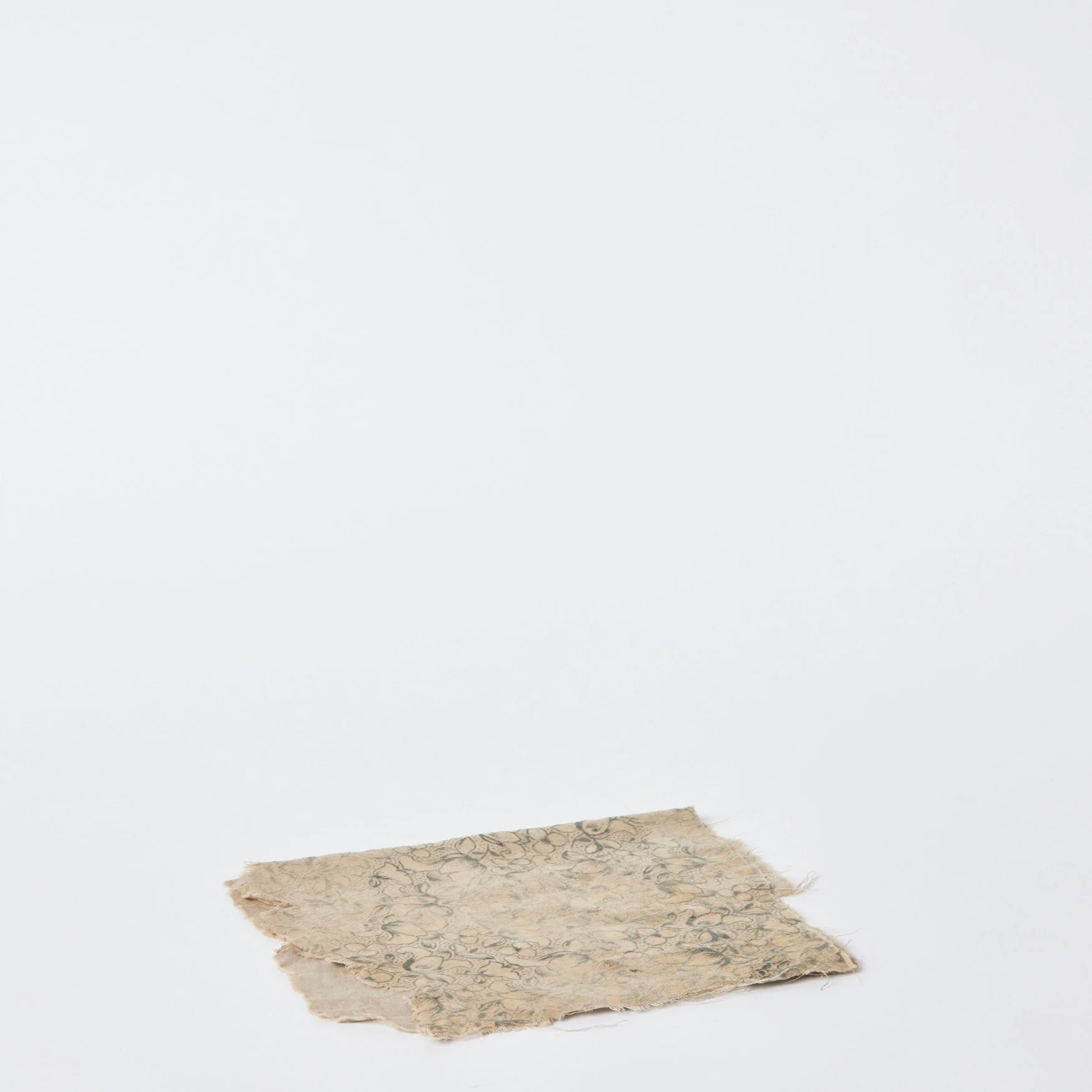 EST_Textiles_Remnants_Naturals_ESTREM0075_42Lx22W_01.jpg