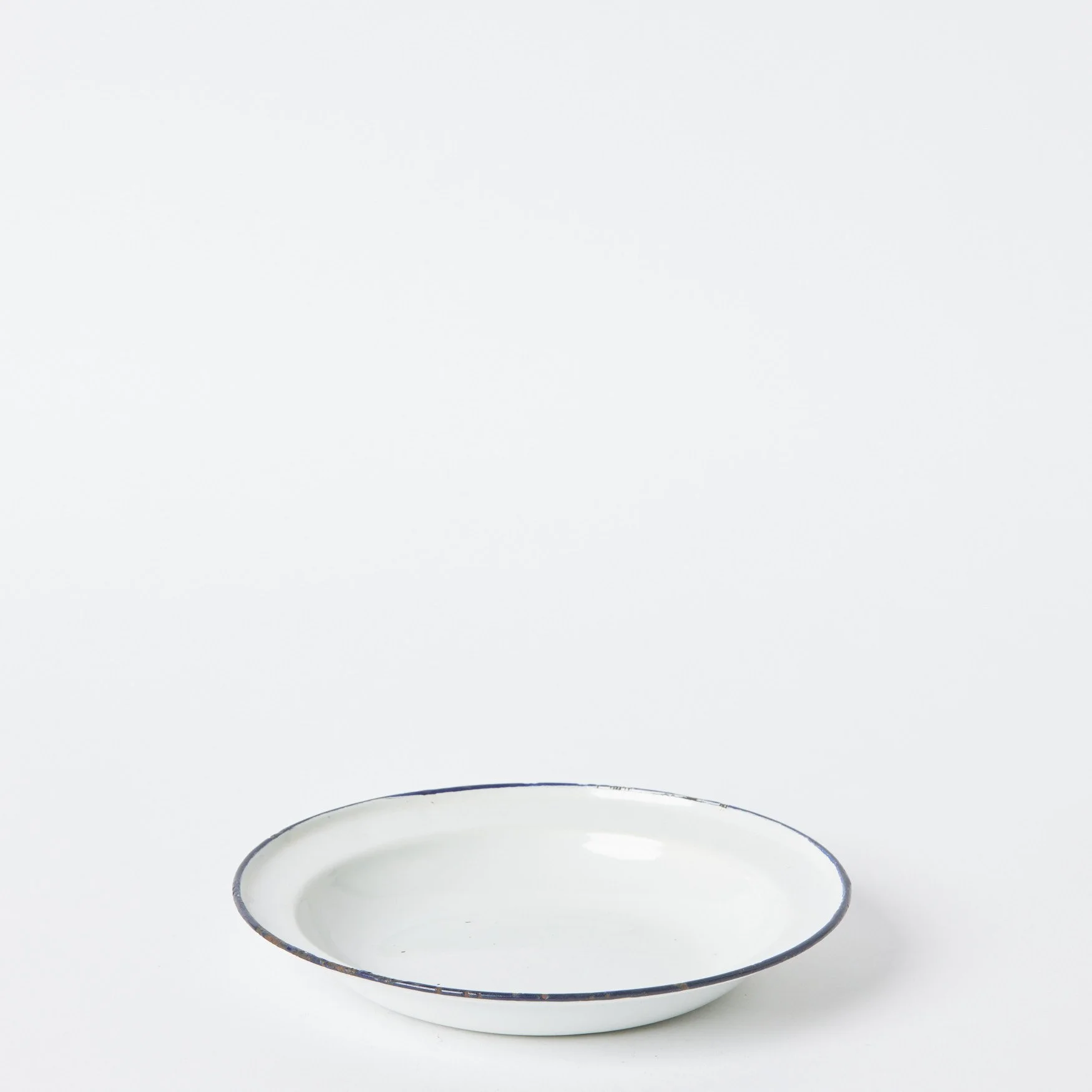 EST_Tableware_Bowls_Enamel_DKBOWL0387_20D_01.jpg
