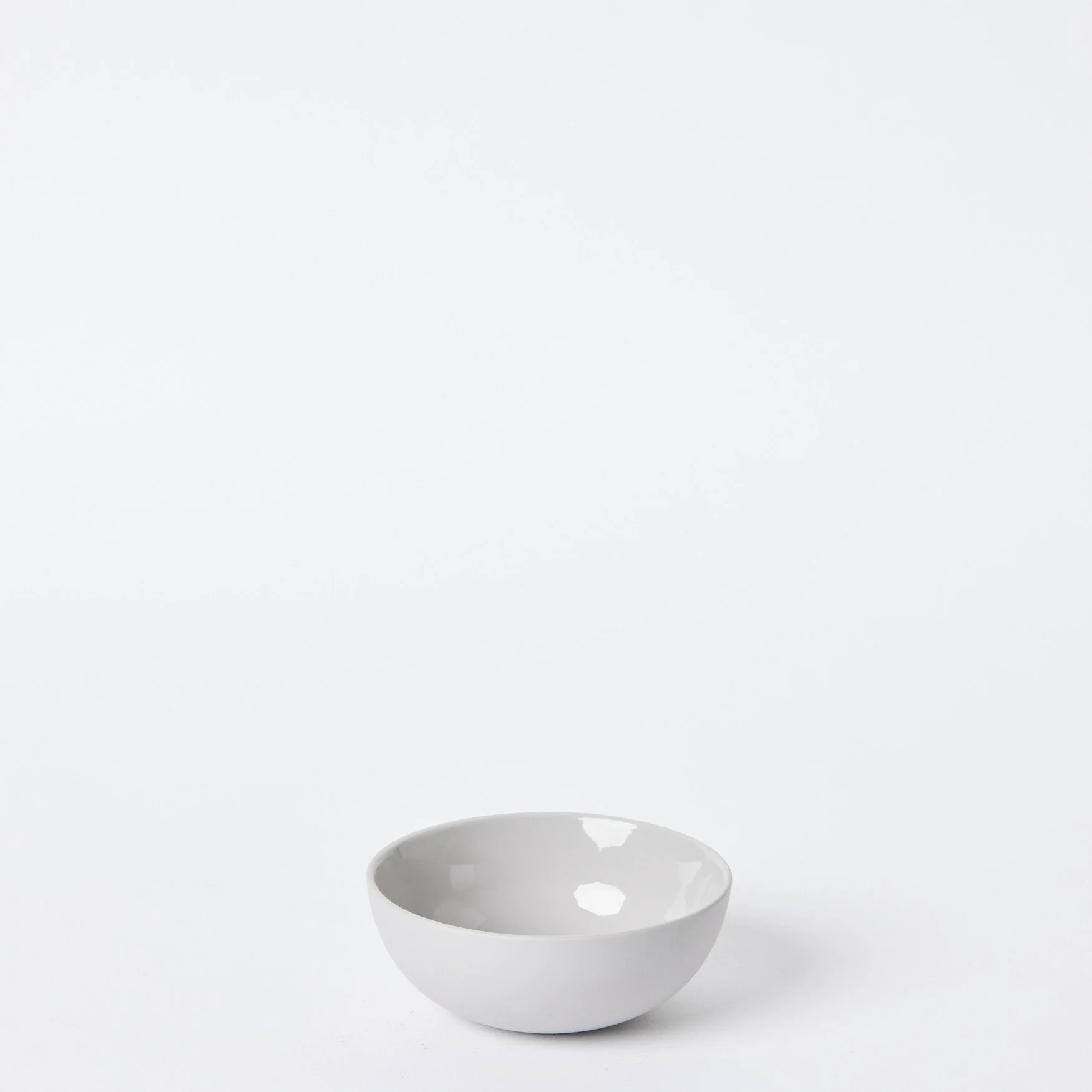 EST_Tableware_Bowls_Grey_DKBOWL0421_12D_01.jpg