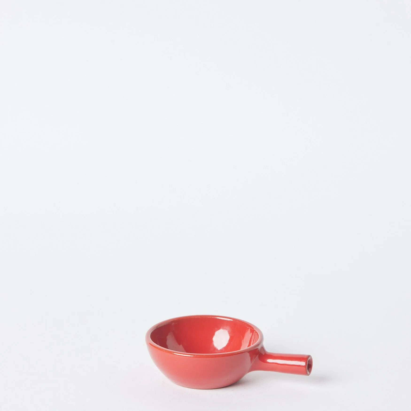 EST_Tableware_Bowls_Red_DKBOWL0450_10D_01.jpg