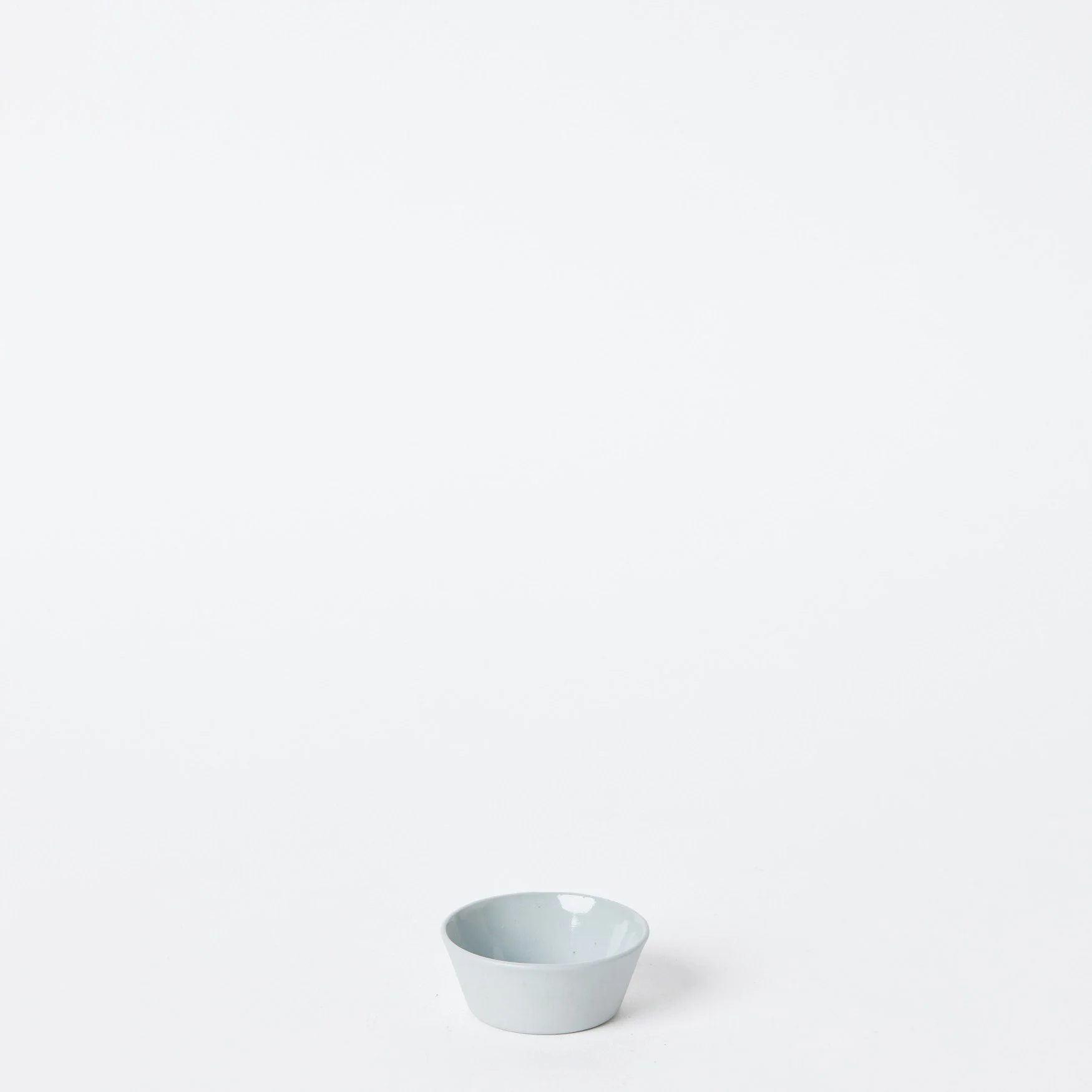 EST_Tableware_Condiments_Grey_DKCOND0094_7D_01.jpg