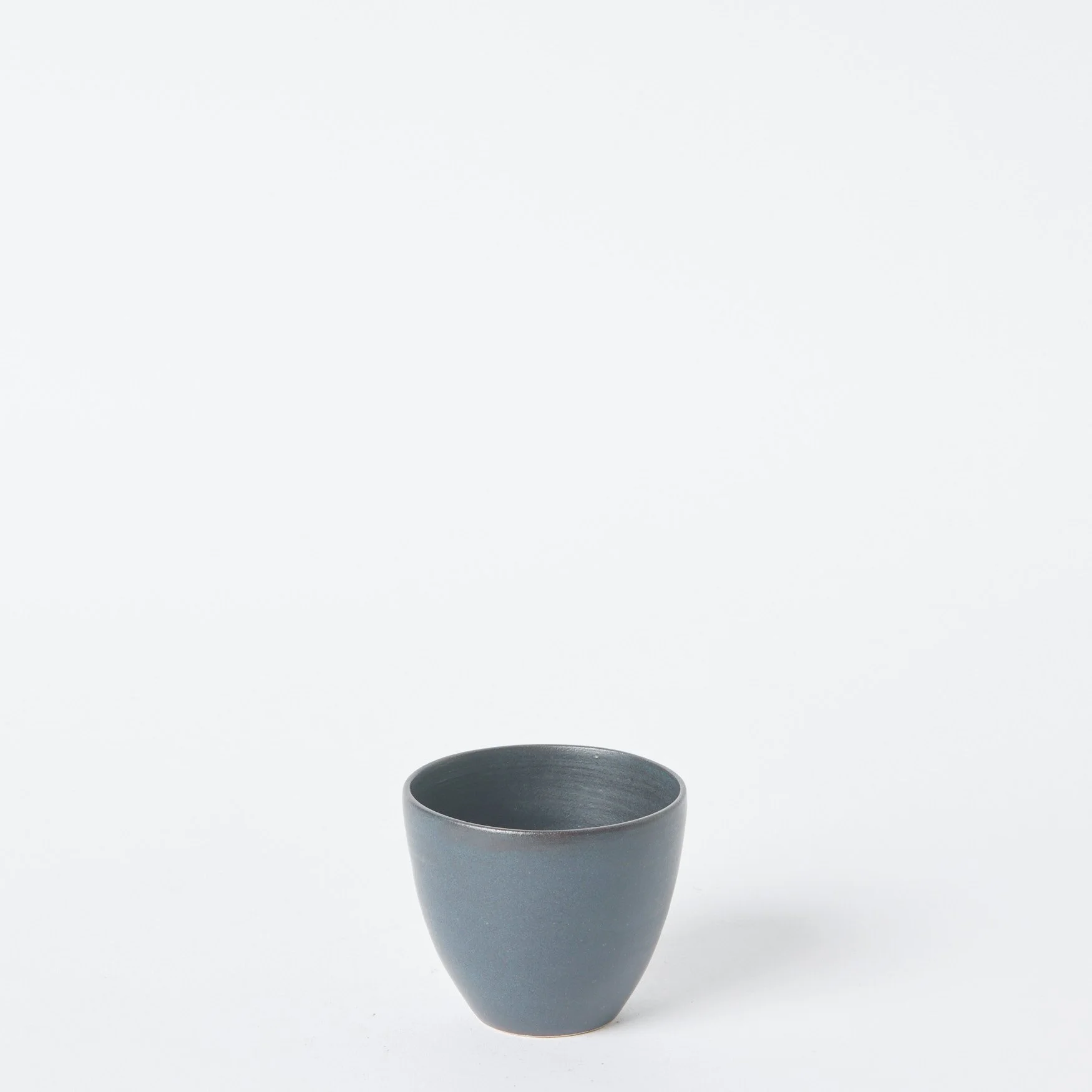 EST_Tableware_Cups_Black_DKCUP0079_9D_01.jpg