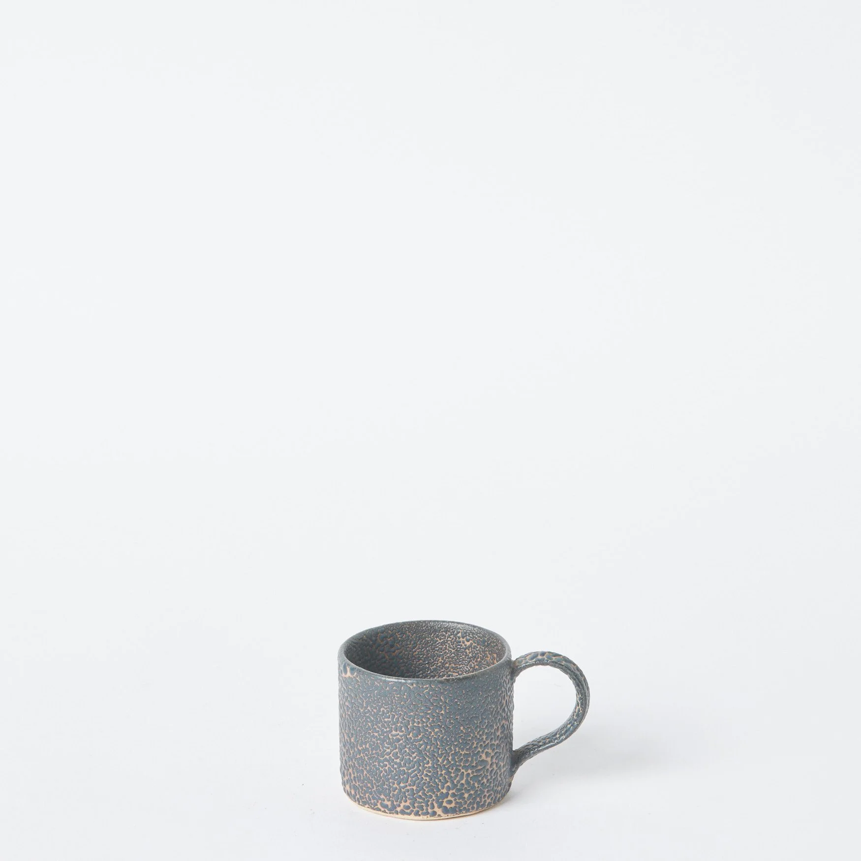 EST_Tableware_Cups_Black_ESTCUP0067_7D_01.jpg