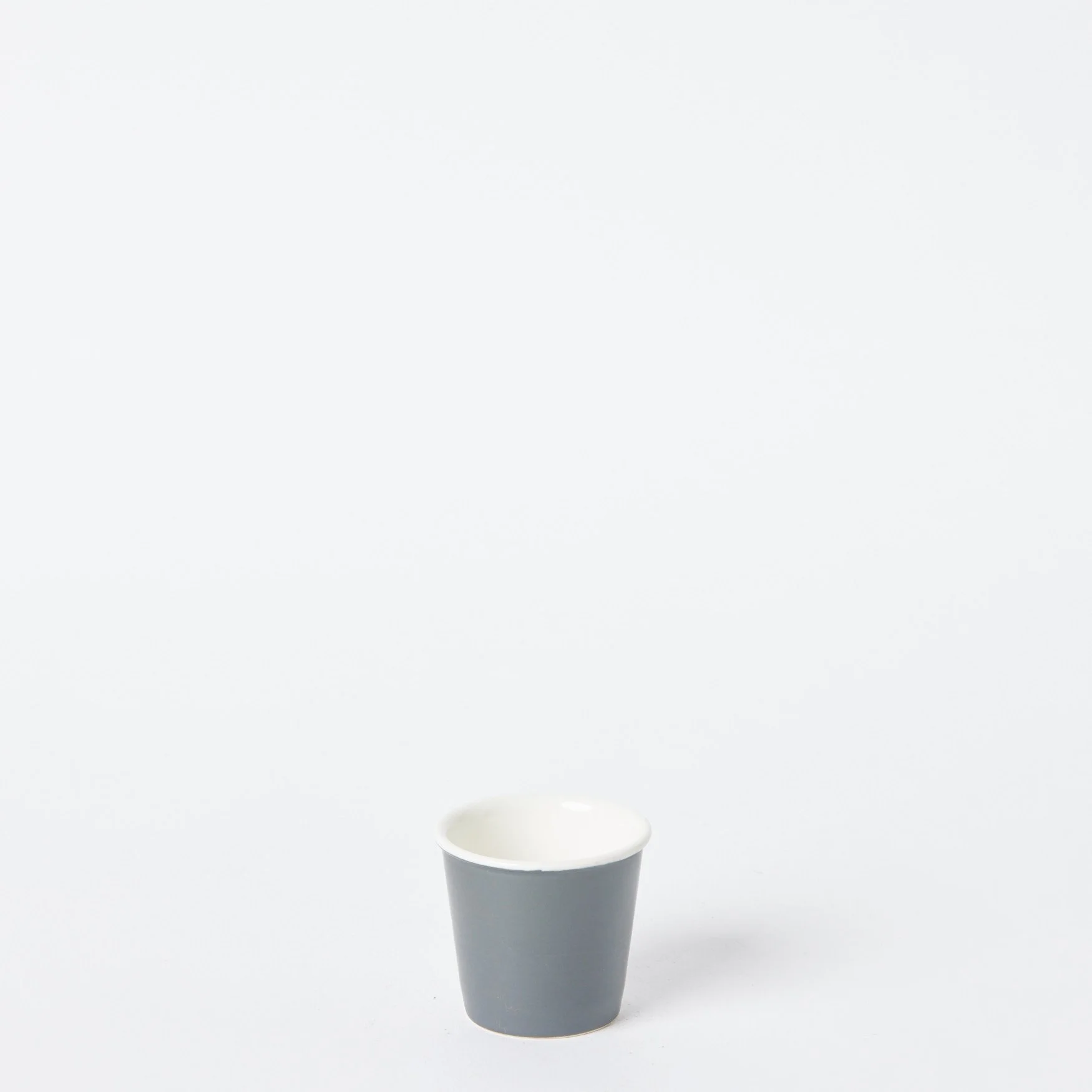 EST_Tableware_Cups_Black_ESTCUP0114_7D_01_x2.jpg