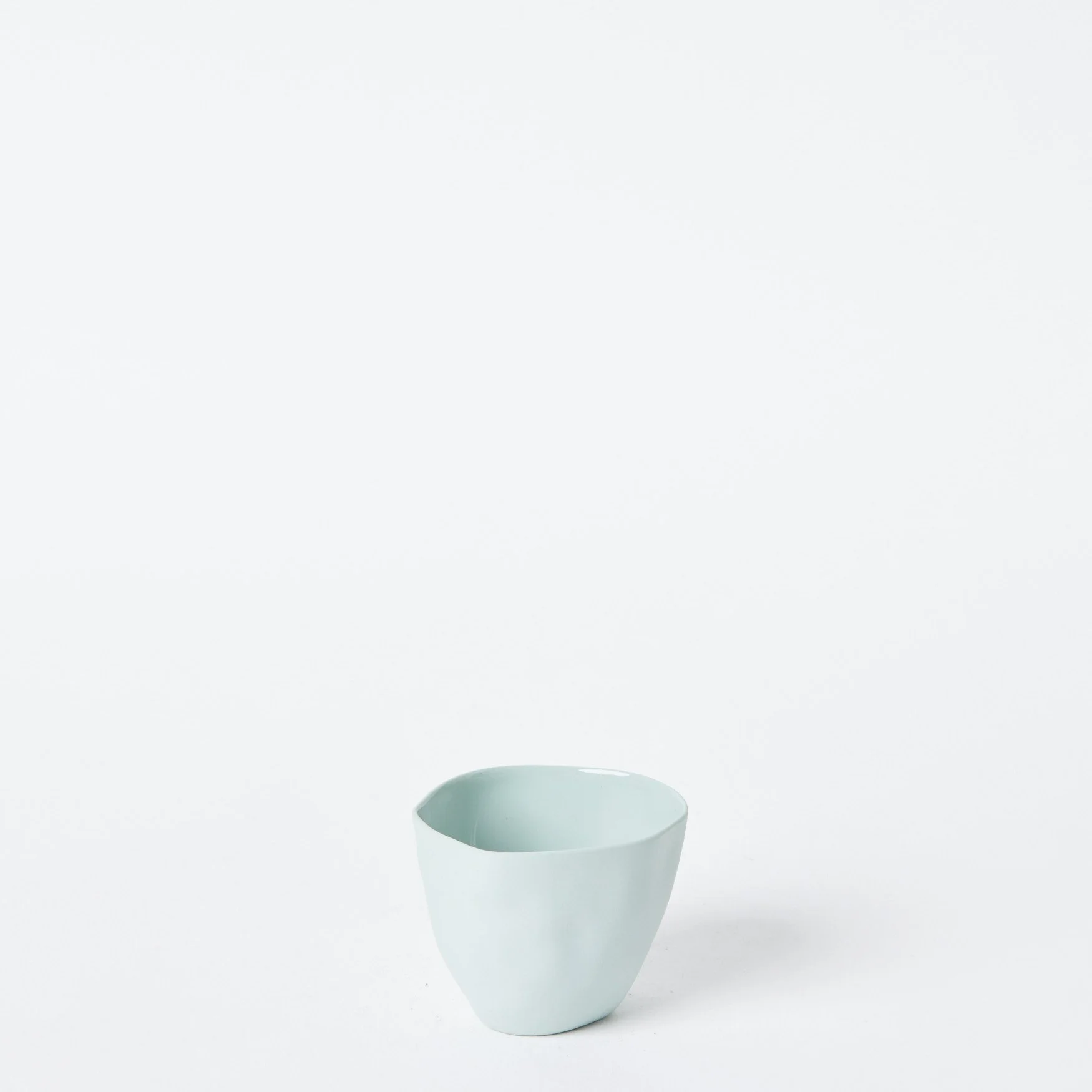 EST_Tableware_Cups_Blue_DKCUP0085_8D_01.jpg