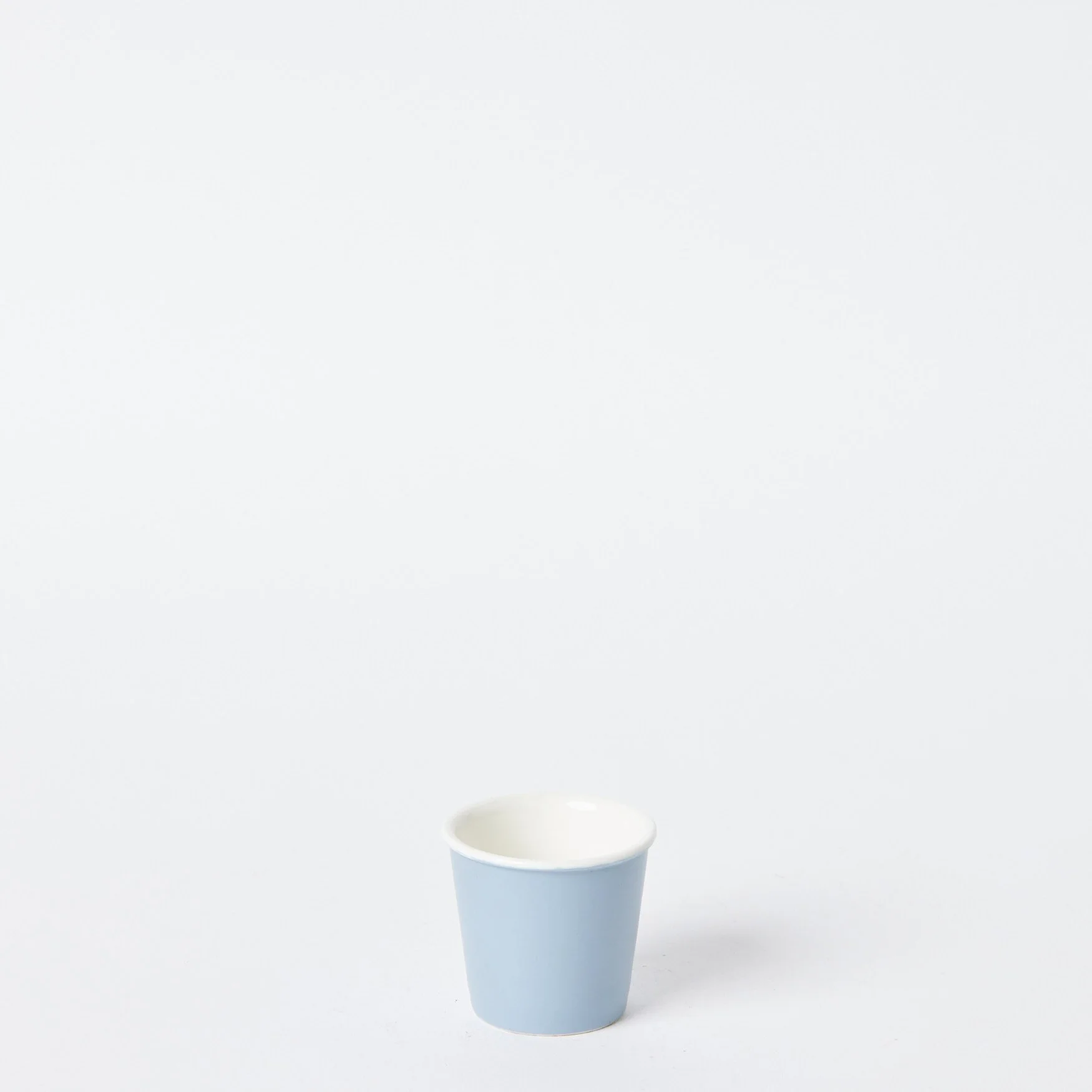 EST_Tableware_Cups_Blue_ESTCUP0036_7D_01_x2.jpg