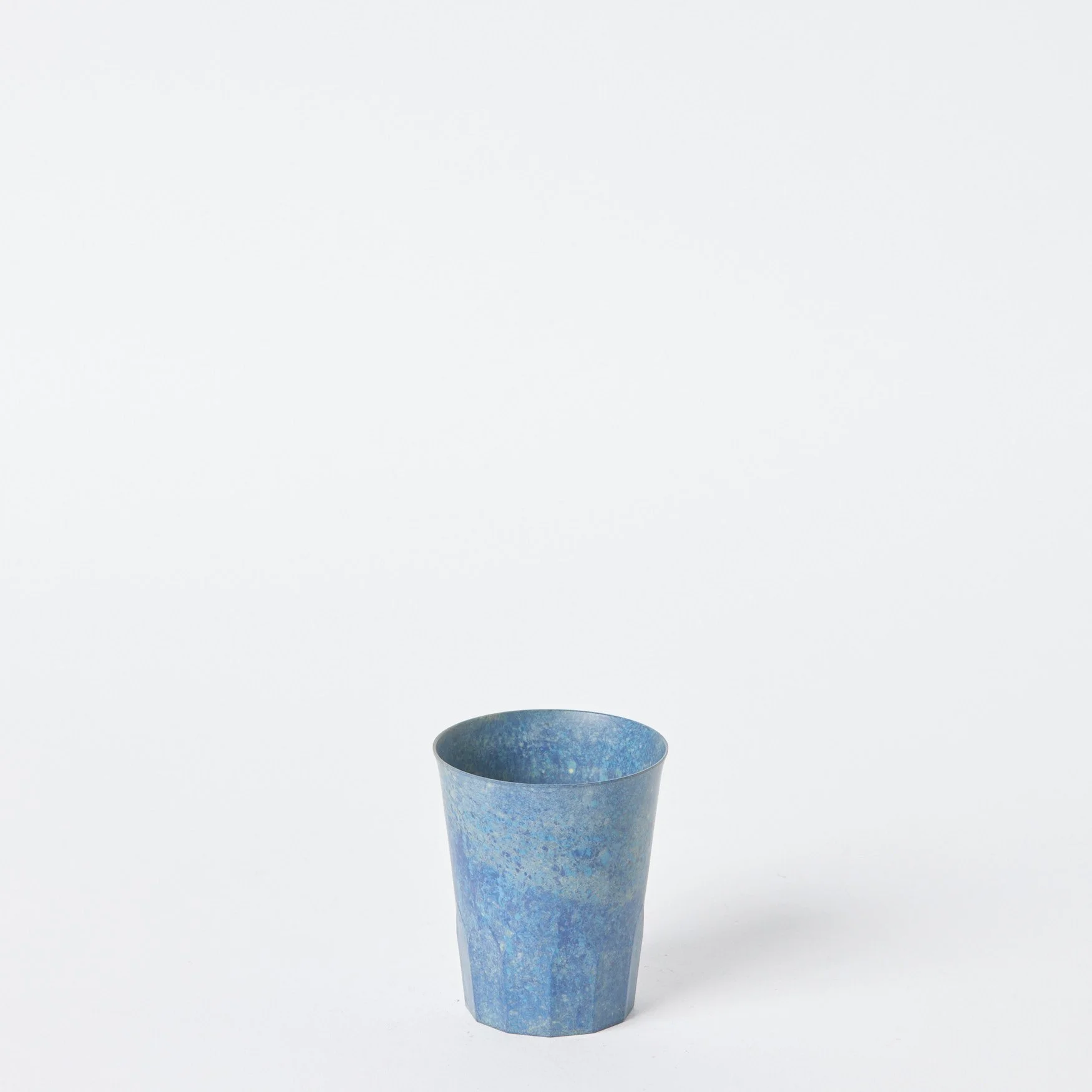 EST_Tableware_Cups_Blue_ESTCUP0037_7D_01.jpg
