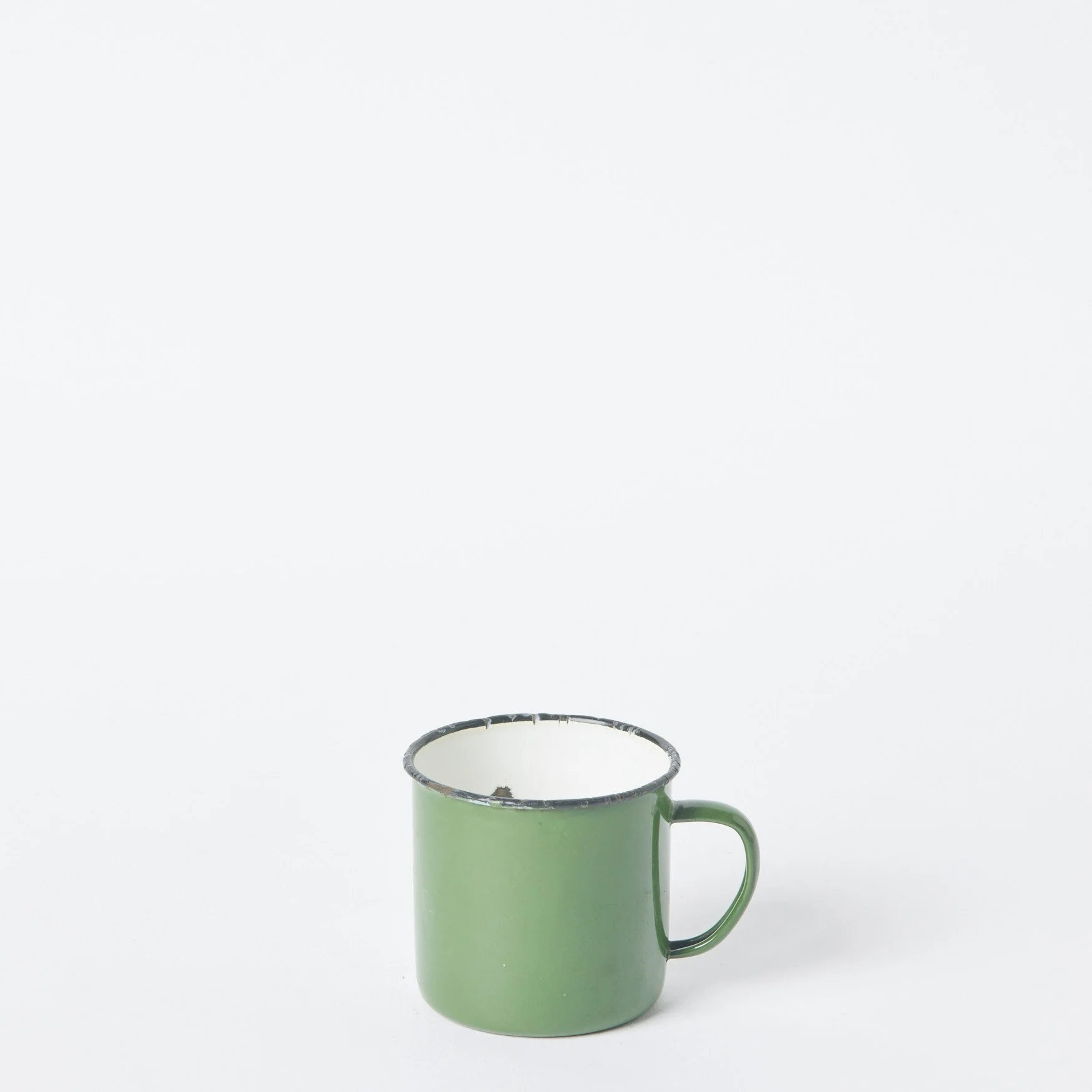 EST_Tableware_Cups_Enamel_ESTCUP0102_8D_01.jpg