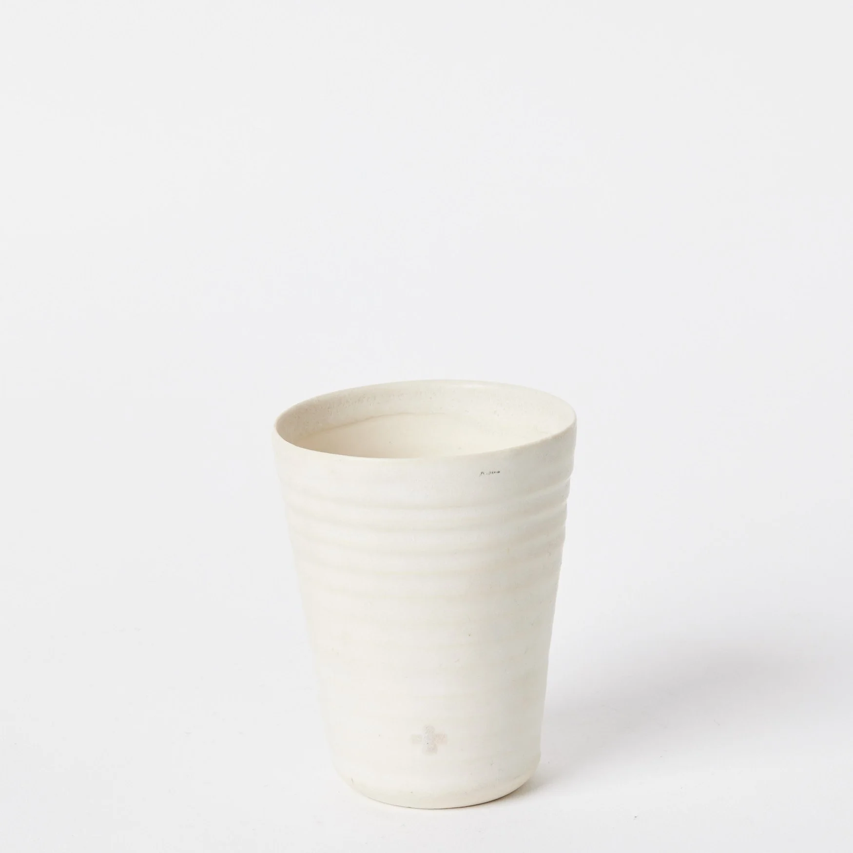 EST_Tableware_Cups_WhiteNeutral_ESTCUP0009_88D_01.jpg