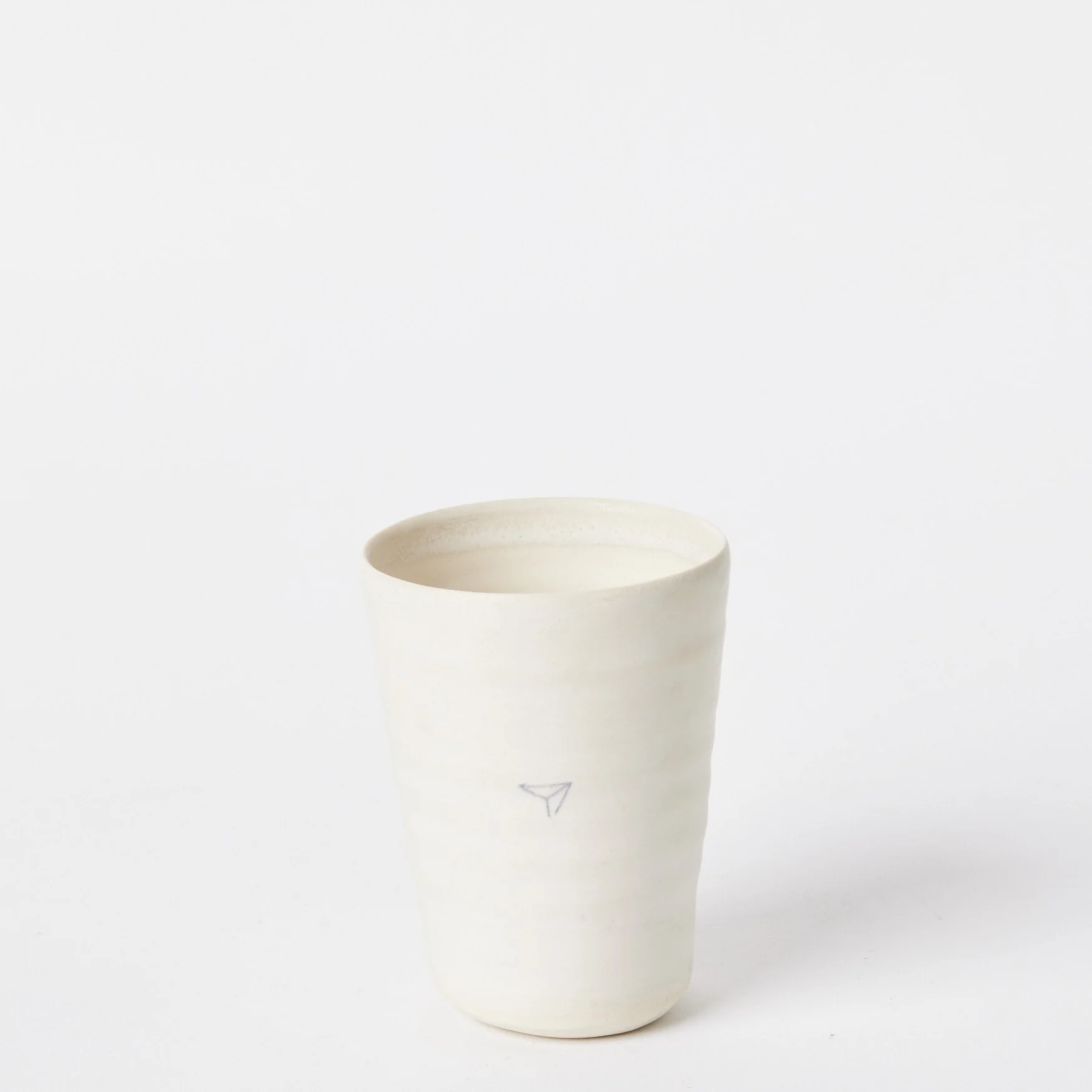 EST_Tableware_Cups_WhiteNeutral_ESTCUP0010_8D_01.jpg