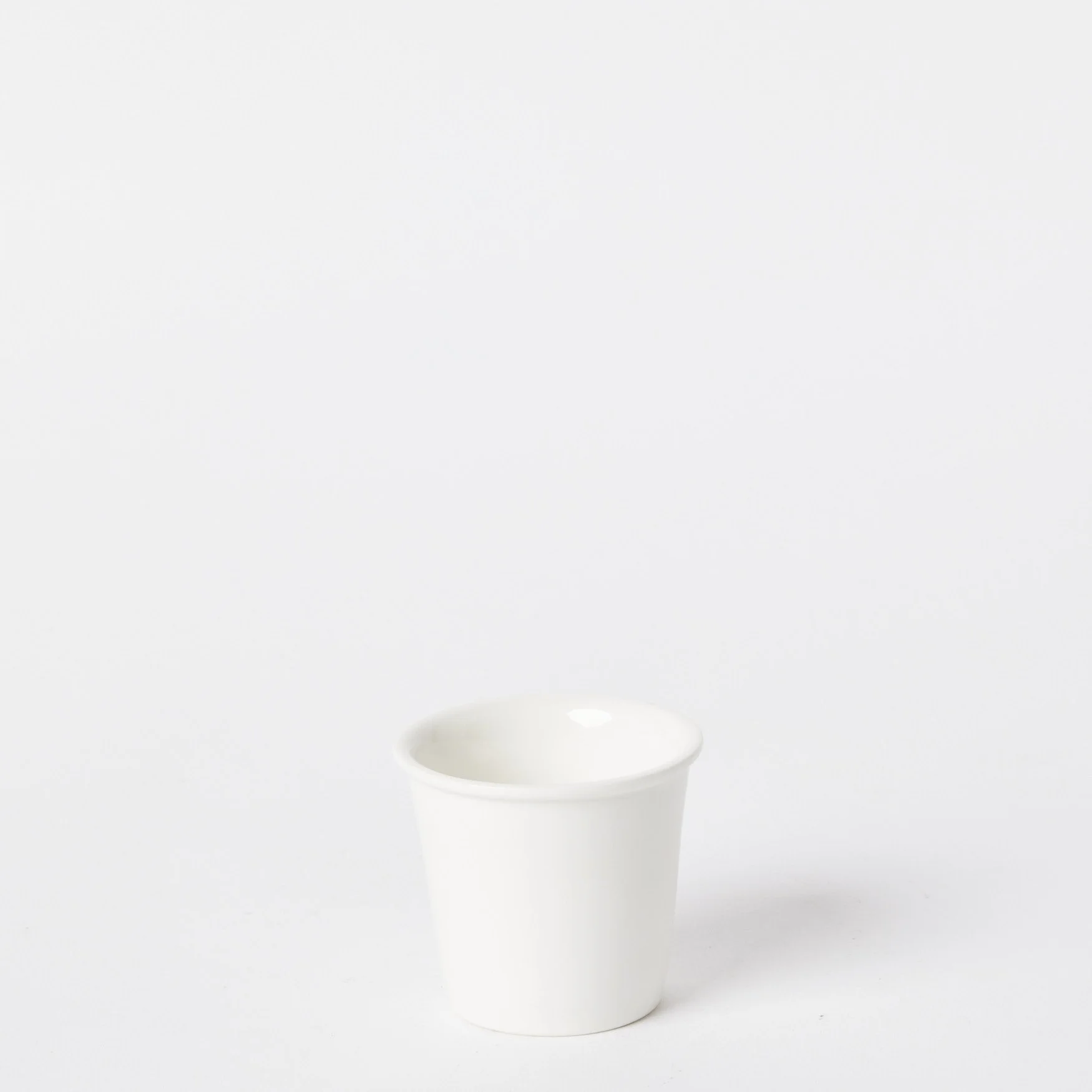 EST_Tableware_Cups_WhiteNeutral_ESTCUP0011_7D_01.jpg