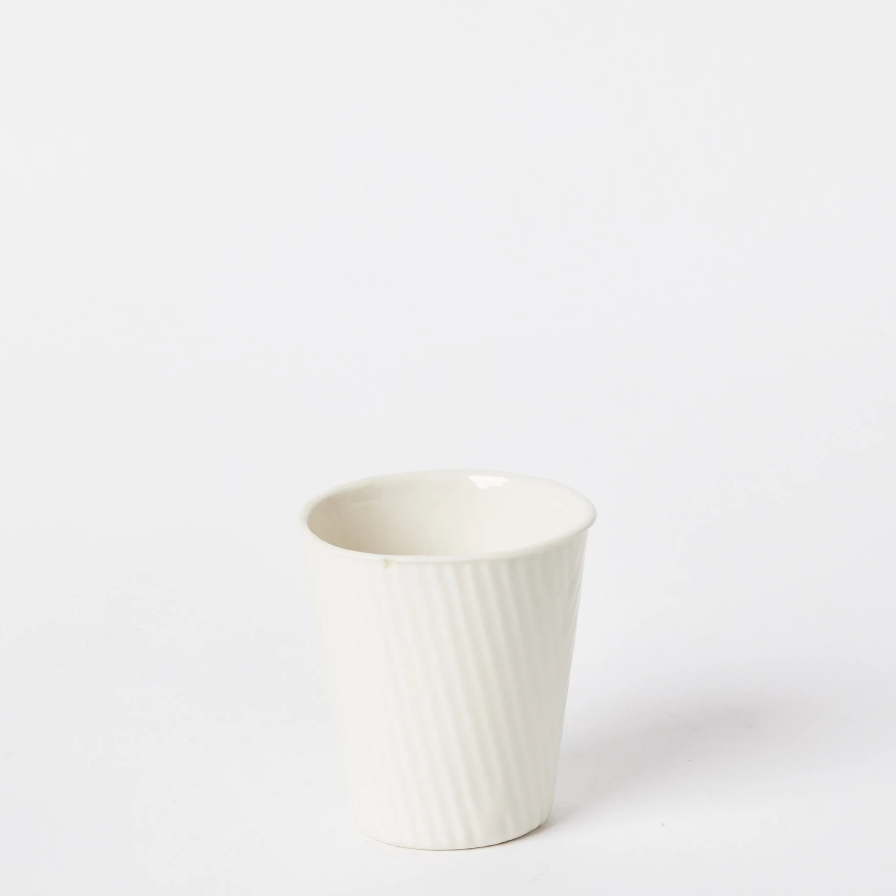 EST_Tableware_Cups_WhiteNeutral_ESTCUP0012_8D_01.jpg
