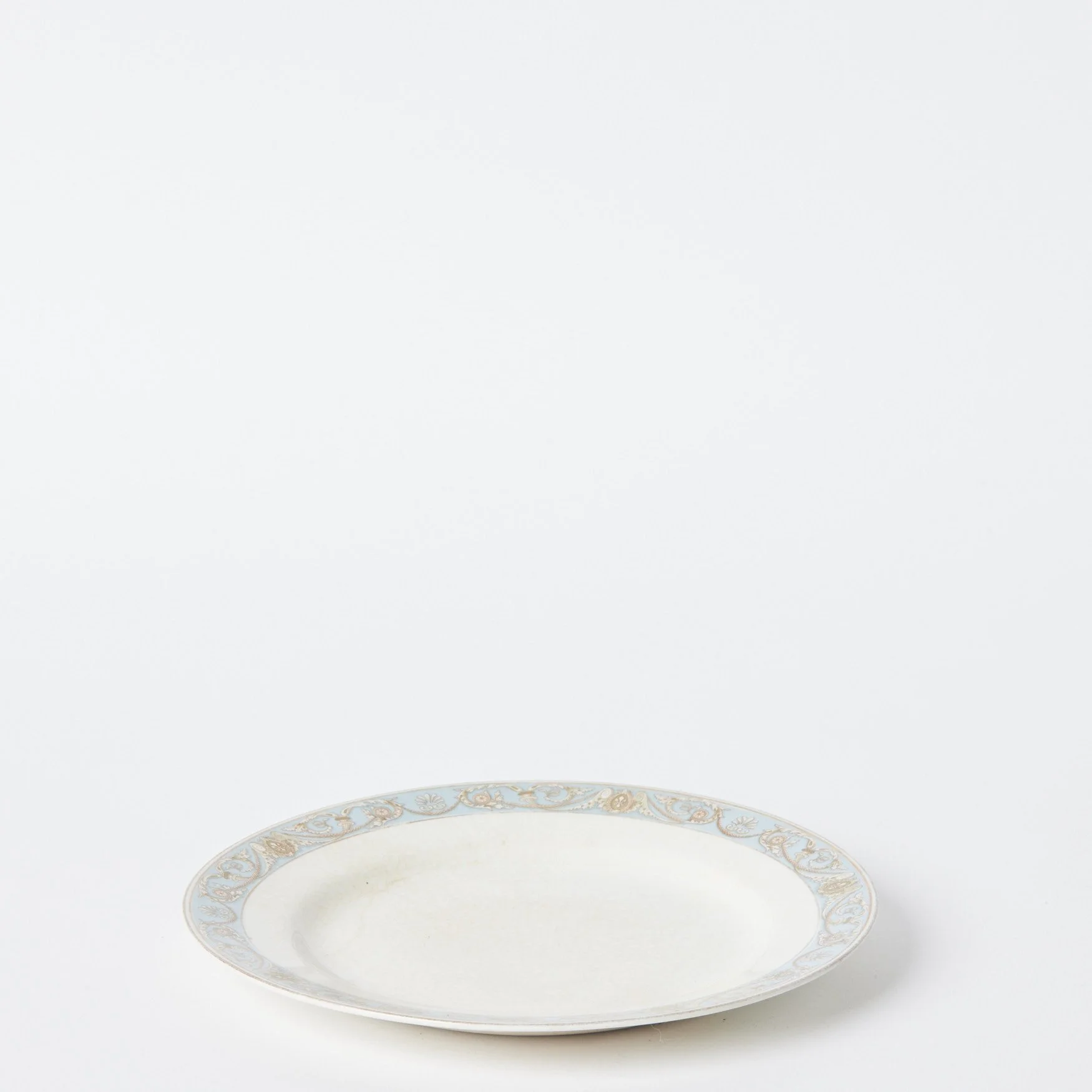 EST_Tableware_Plates_Blue_DKPLATE0388_24D_01.jpg
