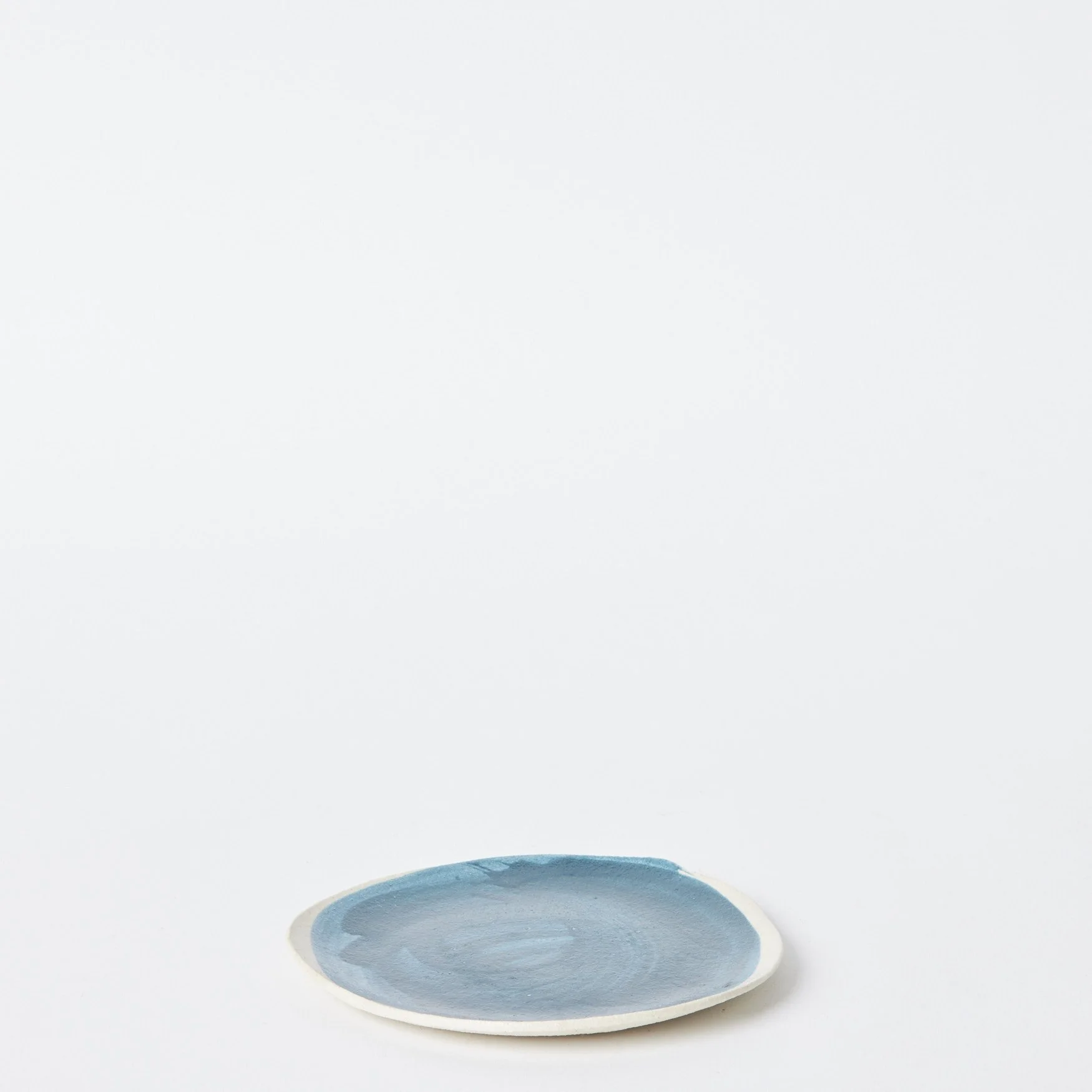 EST_Tableware_Plates_Blue_DKPLATE0407_16D_01.jpg