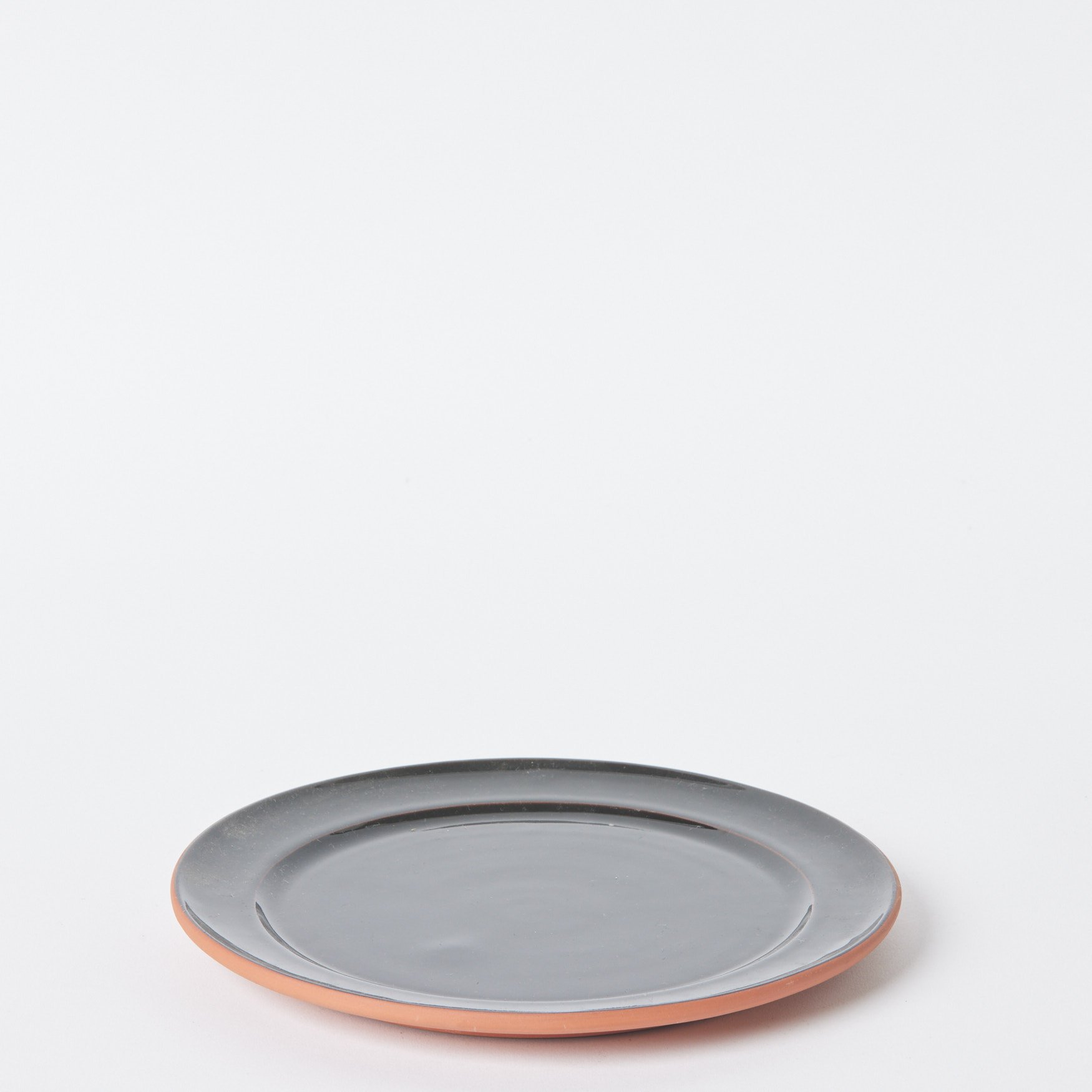 EST_Tableware_Plates_Brown_DKPLATE0558_24D_01.jpg