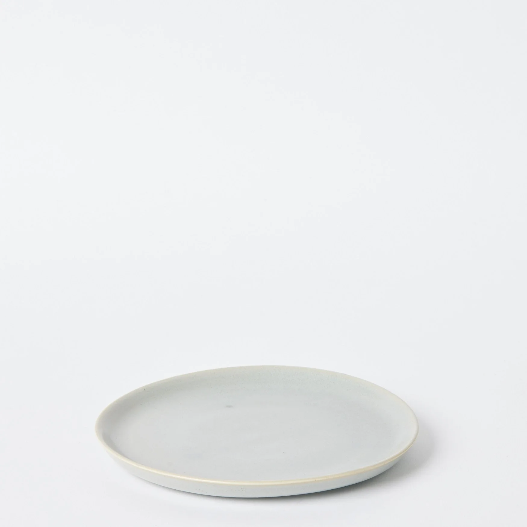 EST_Tableware_Plates_Grey_ESTPLATE0300_22D_01.jpg