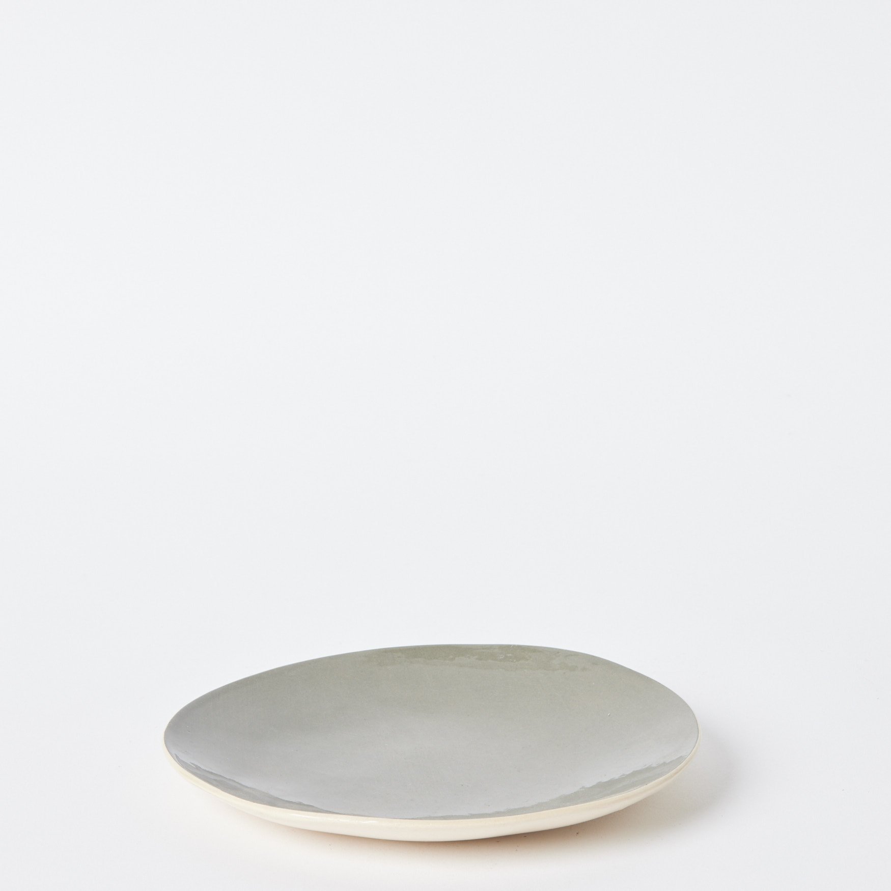 EST_Tableware_Plates_Grey_ESTPLATE0301_21D_01.jpg