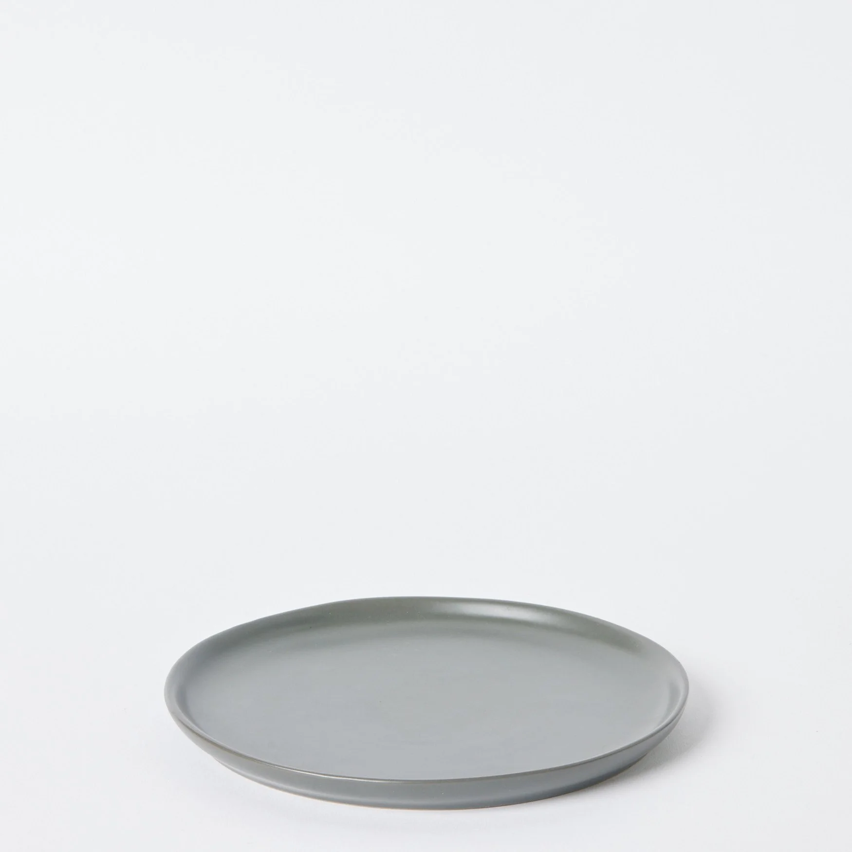 EST_Tableware_Plates_Grey_ESTPLATE0303_21D_01.jpg