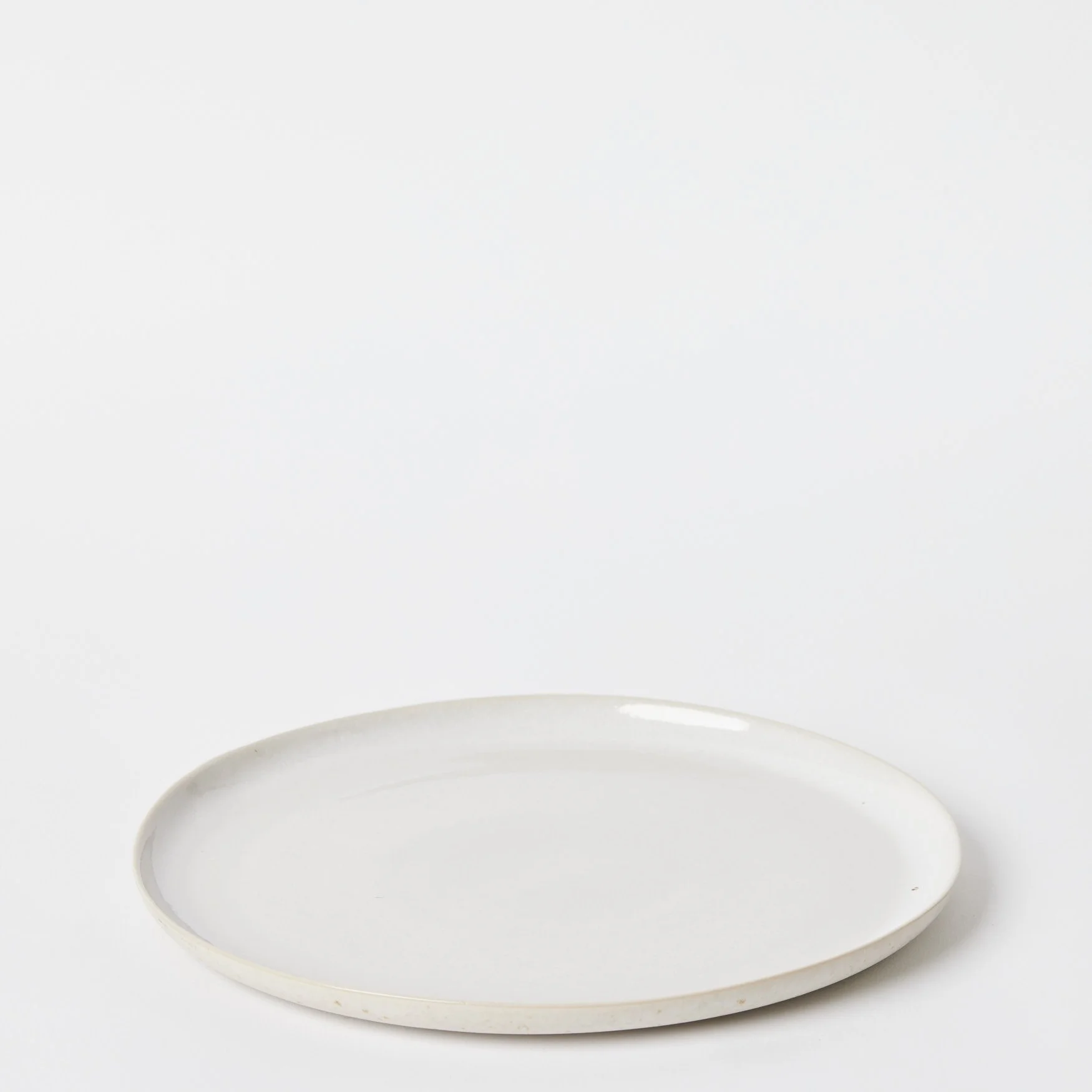 EST_Tableware_Plates_WhiteNeutral_DKPLATE0005_27D_01.jpg
