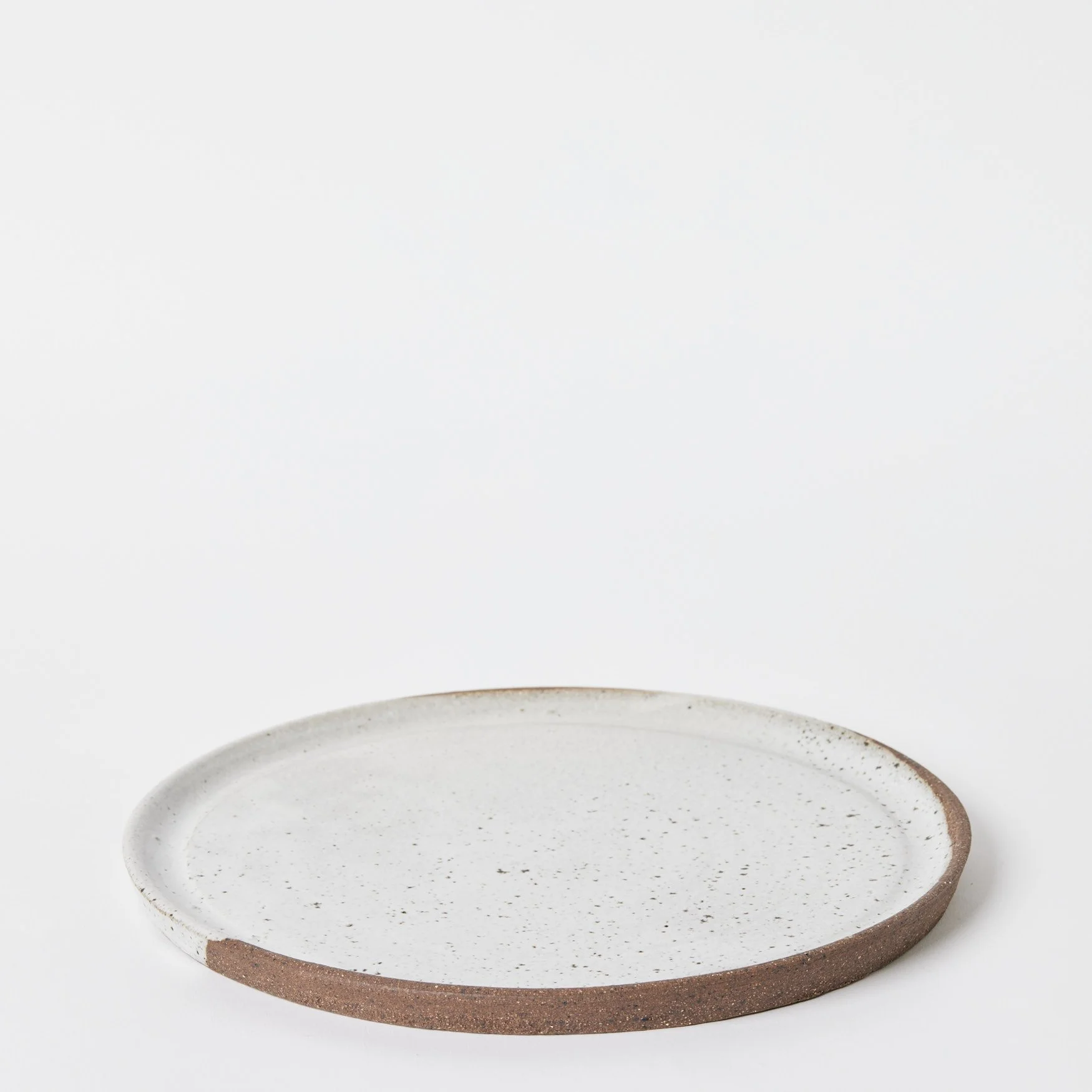 EST_Tableware_Plates_WhiteNeutral_DKPLATE0023_29D_01.jpg