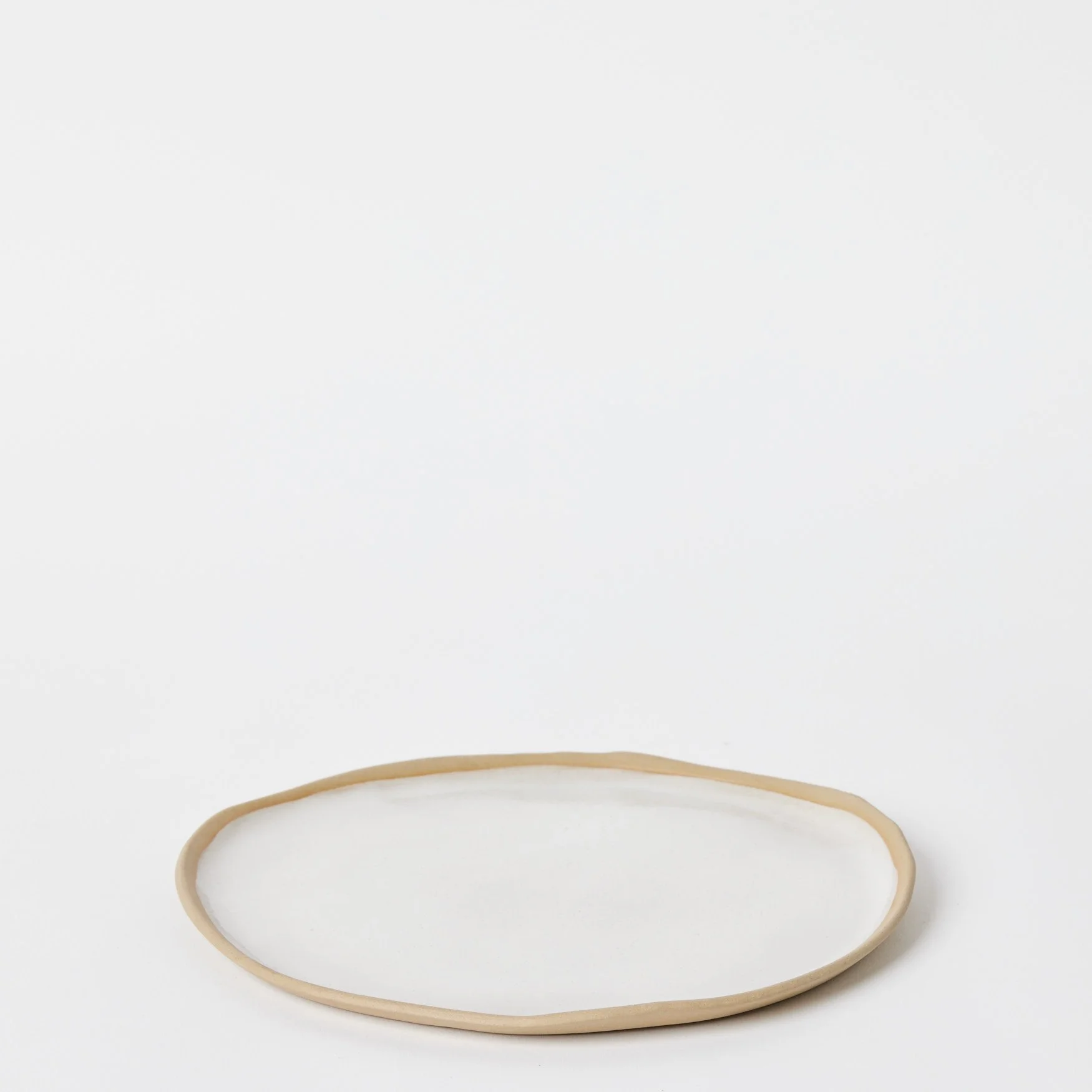 EST_Tableware_Plates_WhiteNeutral_DKPLATE0043_25D_01.jpg