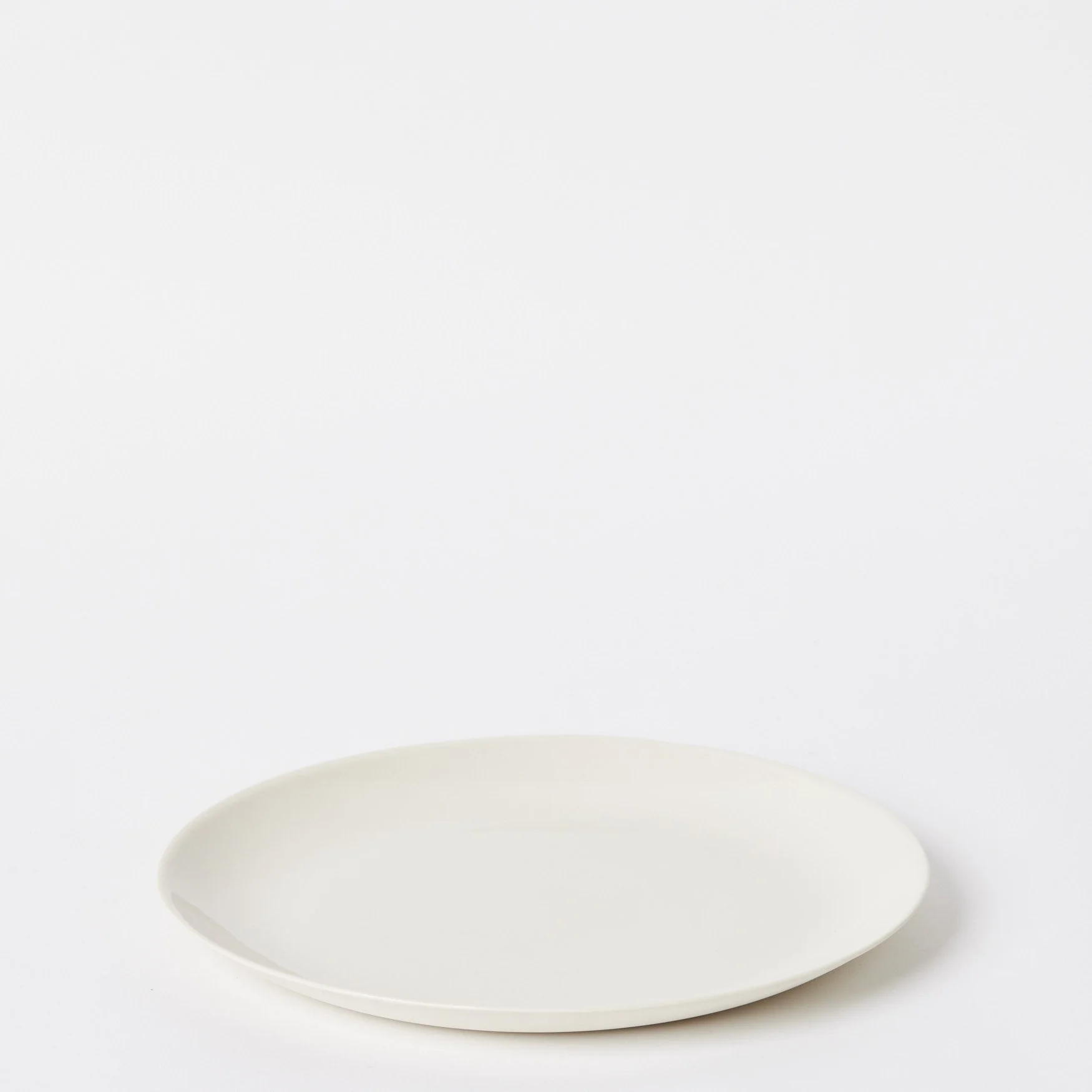 EST_Tableware_Plates_WhiteNeutral_ESTPLATE0092_26D_01.jpg