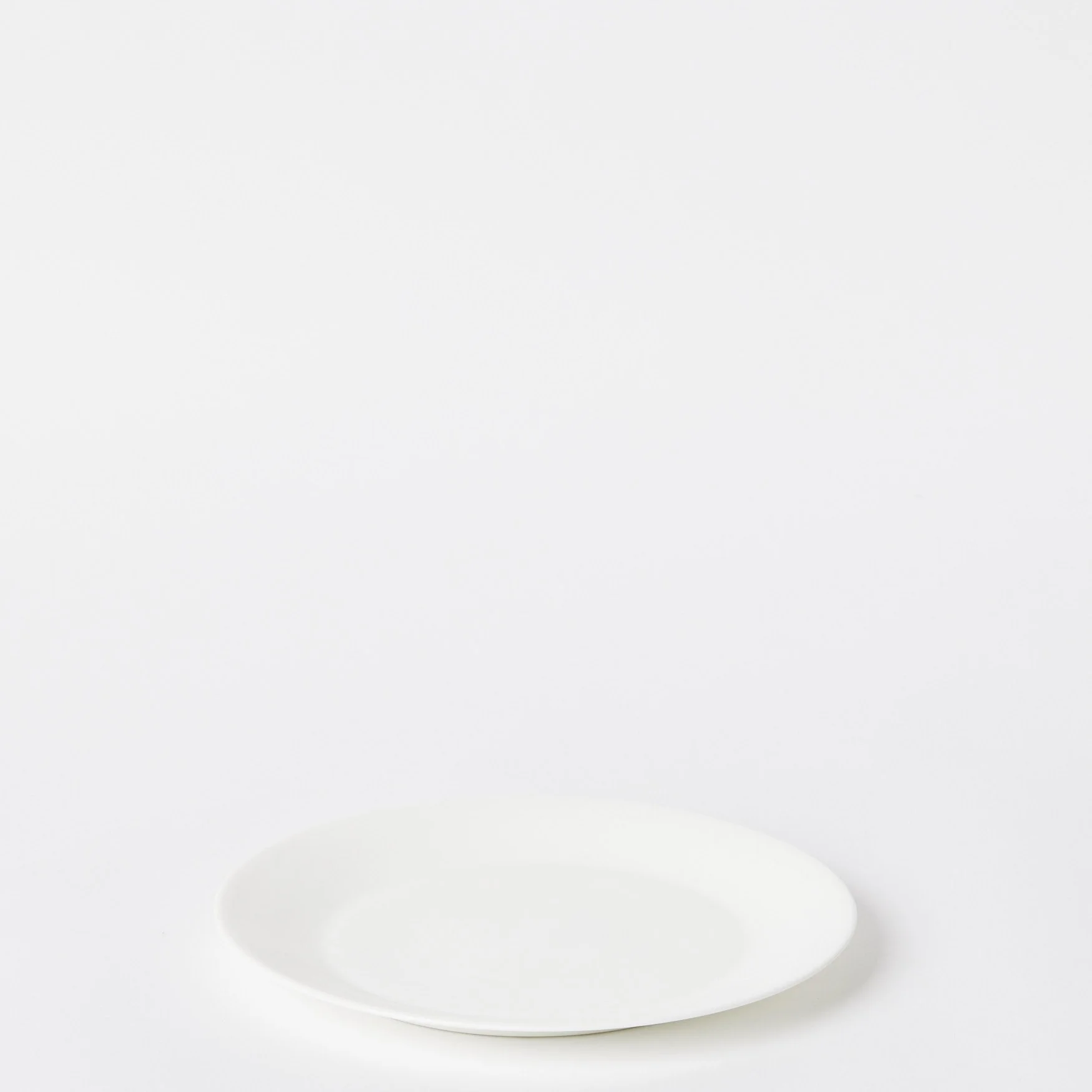 EST_Tableware_Plates_WhiteNeutral_ESTPLATE0098_22D_01.jpg