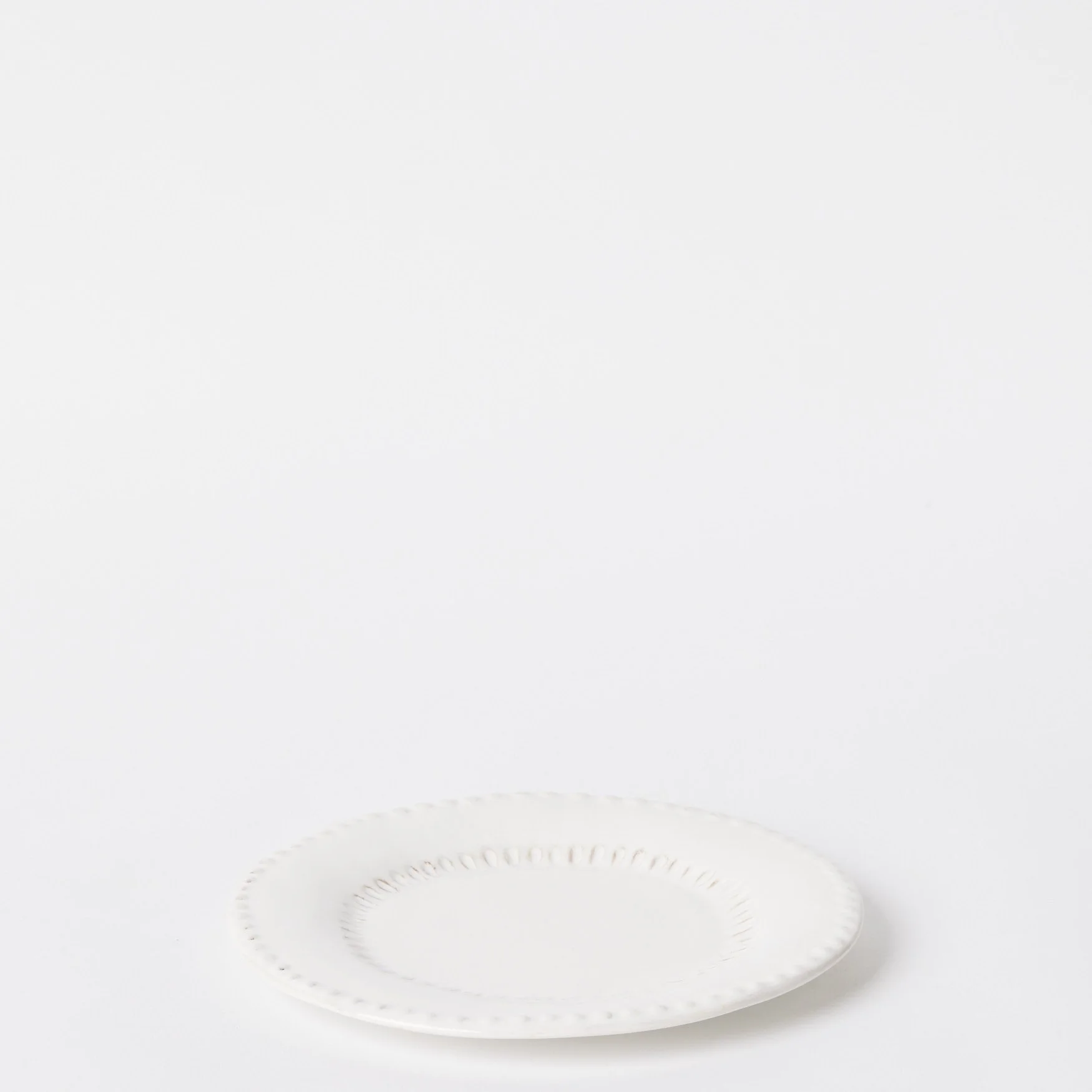 EST_Tableware_Plates_WhiteNeutral_ESTPLATE0101_22D_01.jpg
