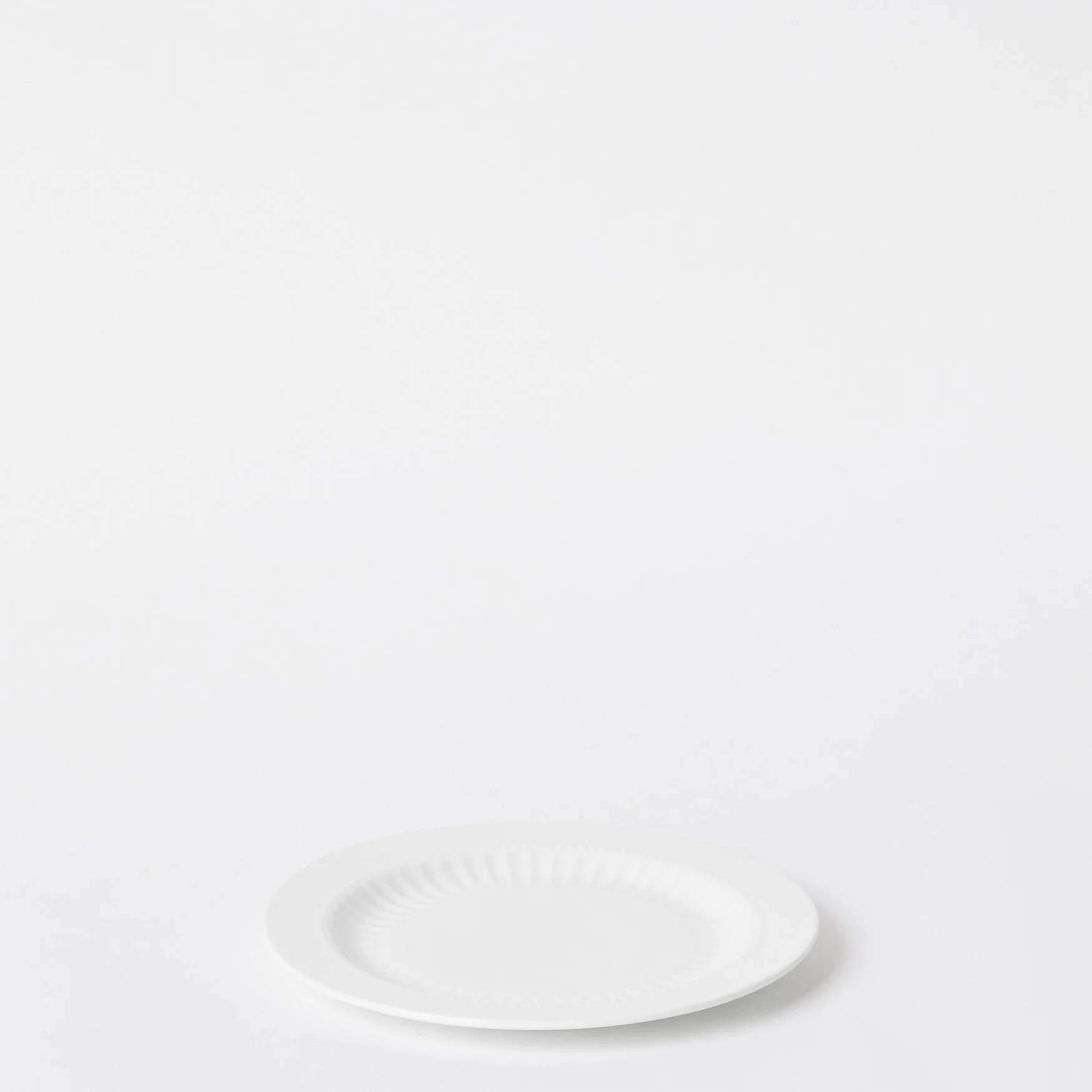 EST_Tableware_Plates_WhiteNeutral_ESTPLATE0102_19D_01.jpg